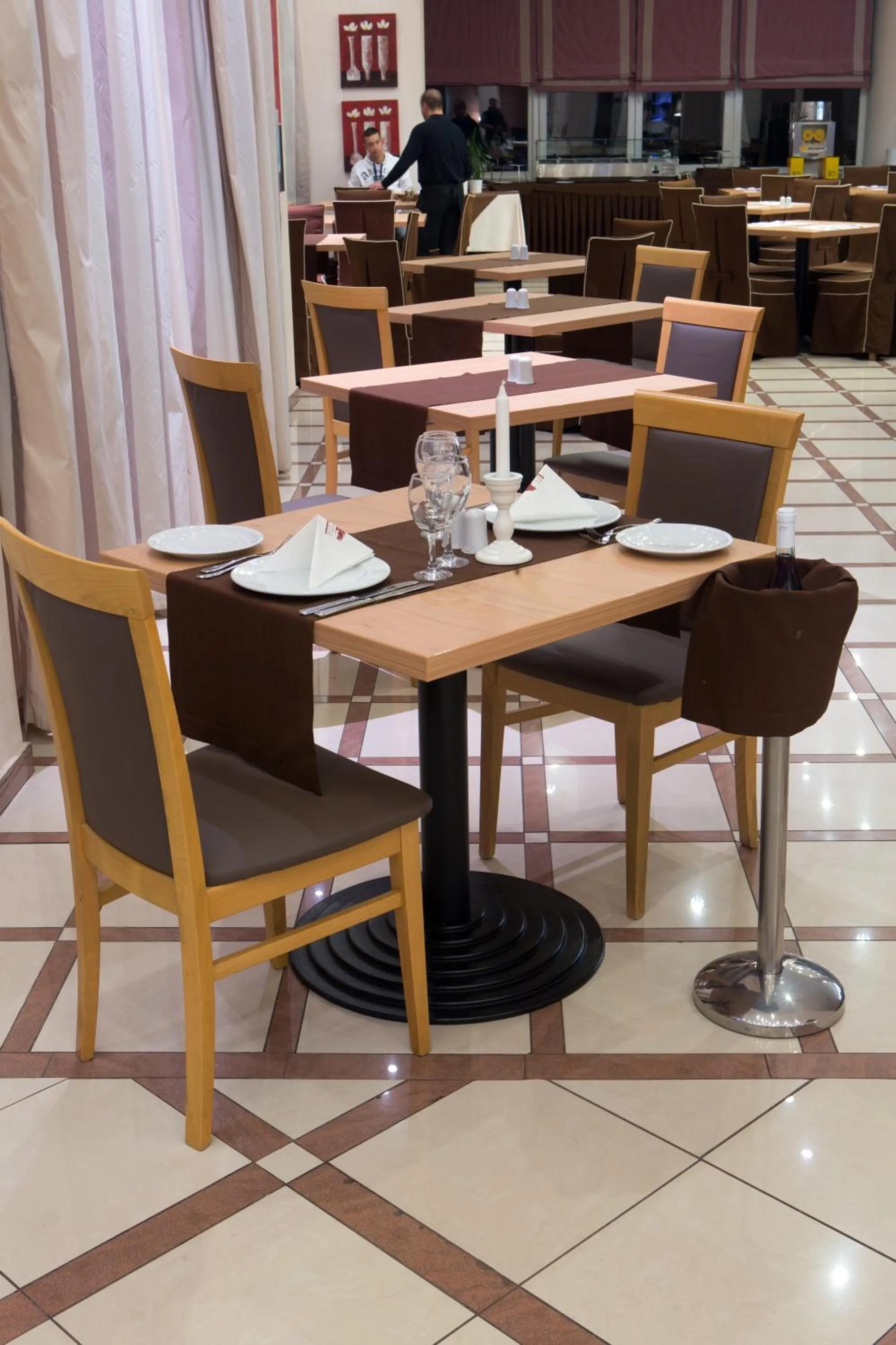 Restaurant/places to eat in Athina Airport Hotel