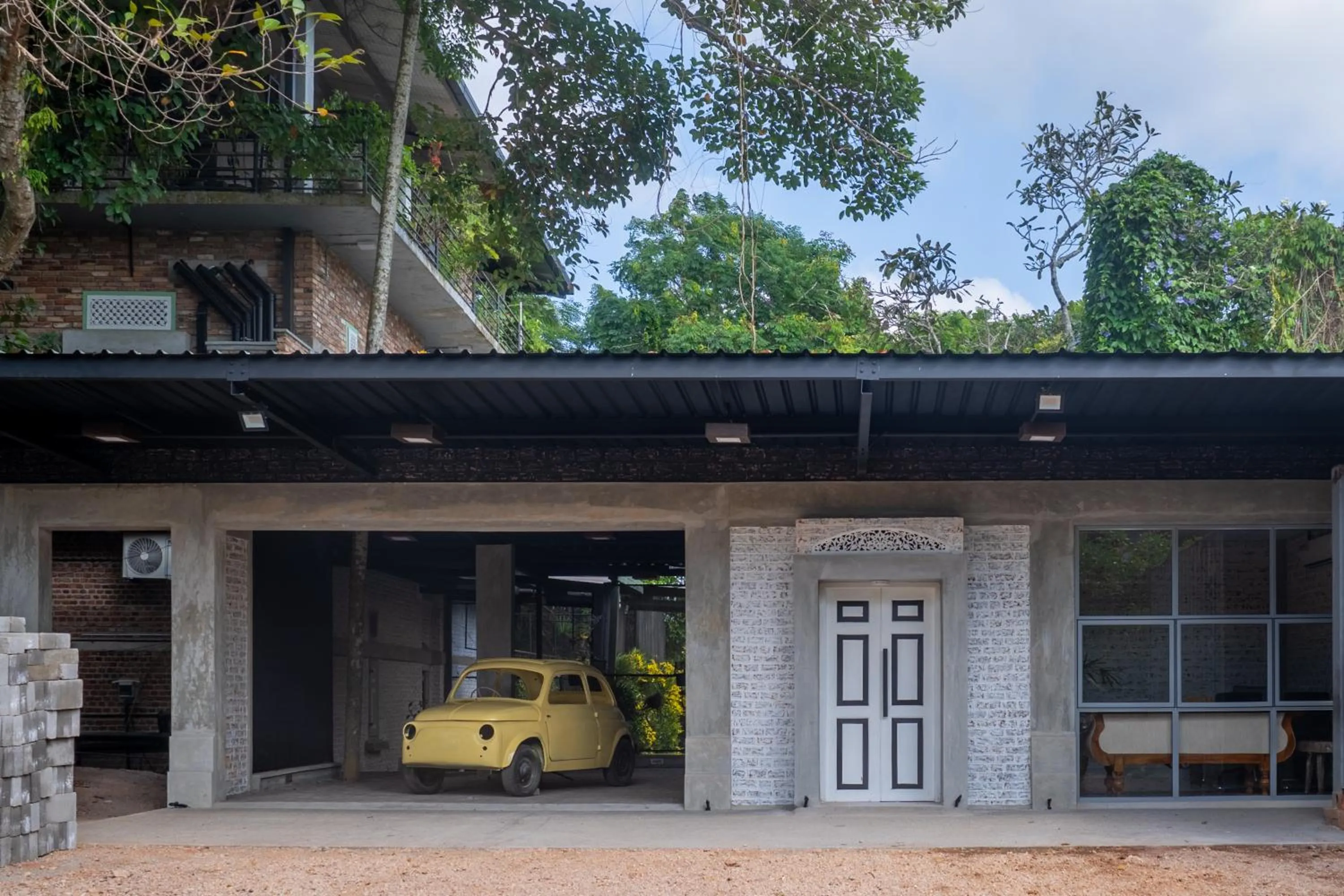 Ceylon Kingsmen Garden - Katunayake Airport Transit Hotels