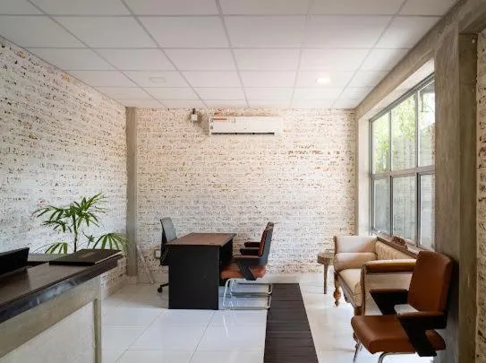 Lobby or reception in Ceylon Kingsmen Garden - Katunayake Airport Transit Hotels