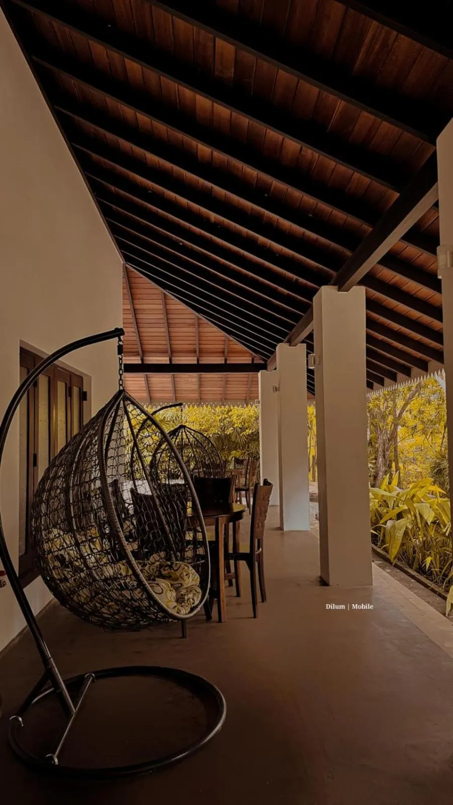 Seating area in Ceylon Kingsmen Garden - Katunayake Airport Transit Hotels