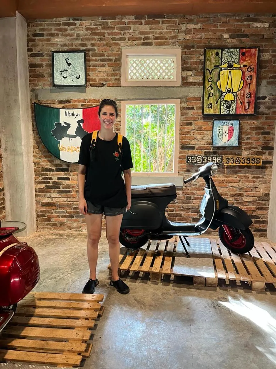 Evening entertainment in Ceylon Kingsmen Garden - Katunayake Airport Transit Hotels