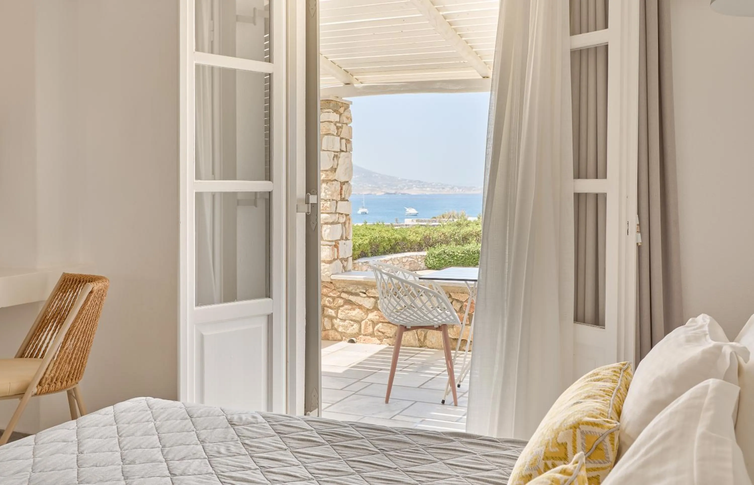 Photo of the whole room, Bed in Paros Agnanti Resort & Spa