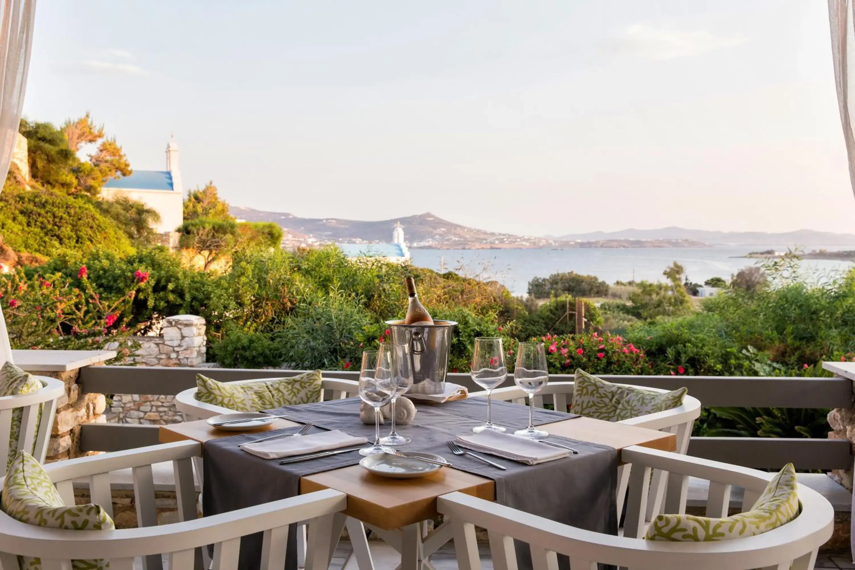 Restaurant/places to eat in Paros Agnanti Resort & Spa Restaurant/places to eat in Paros Agnanti Resort & Spa