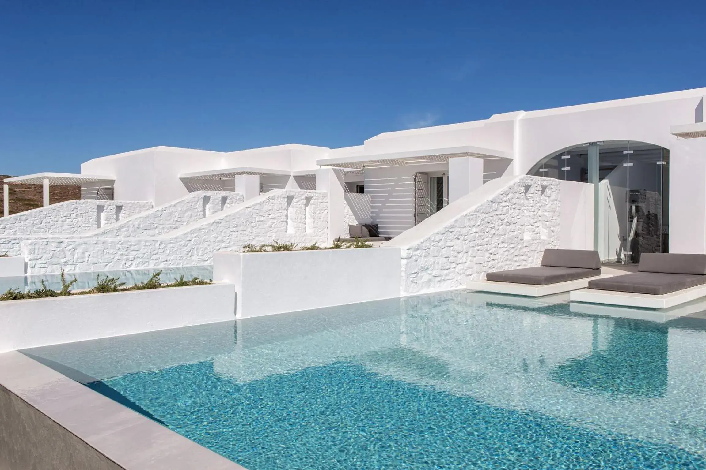 Facade/entrance in Paros Agnanti Resort & Spa Facade/entrance in Paros Agnanti Resort & Spa