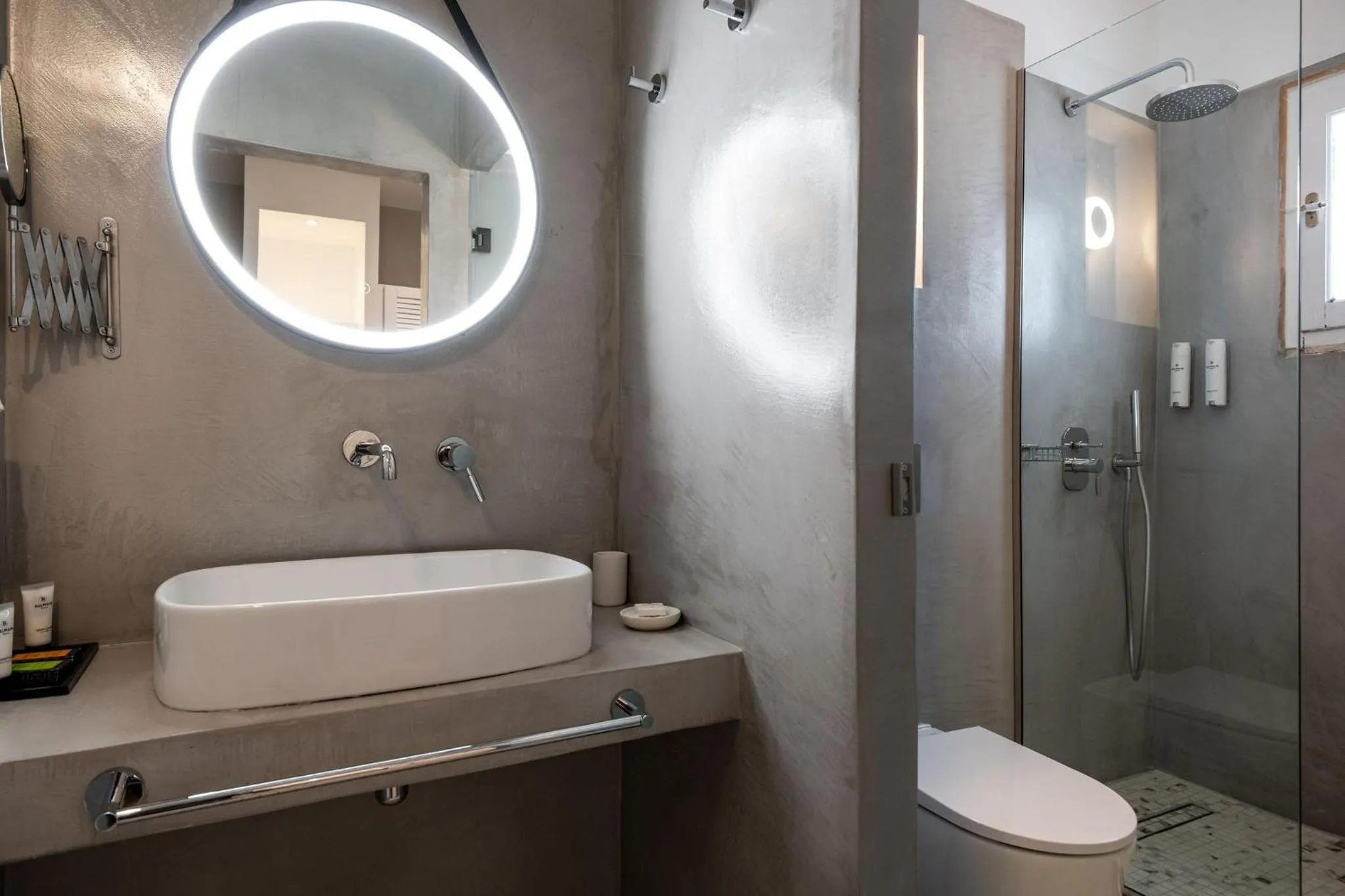 Shower in Paros Agnanti Resort & Spa