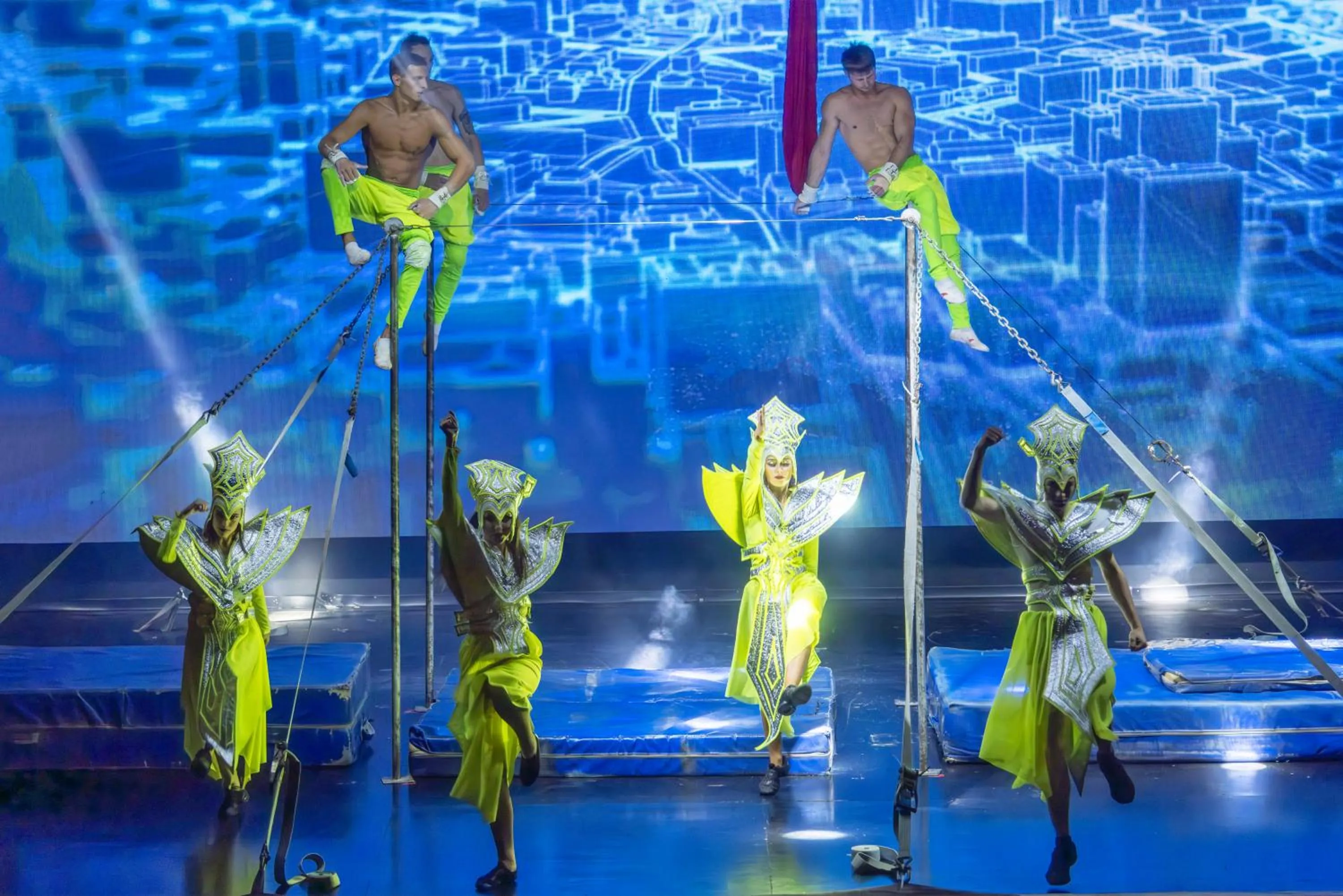 People in Serenity Queen Hotel