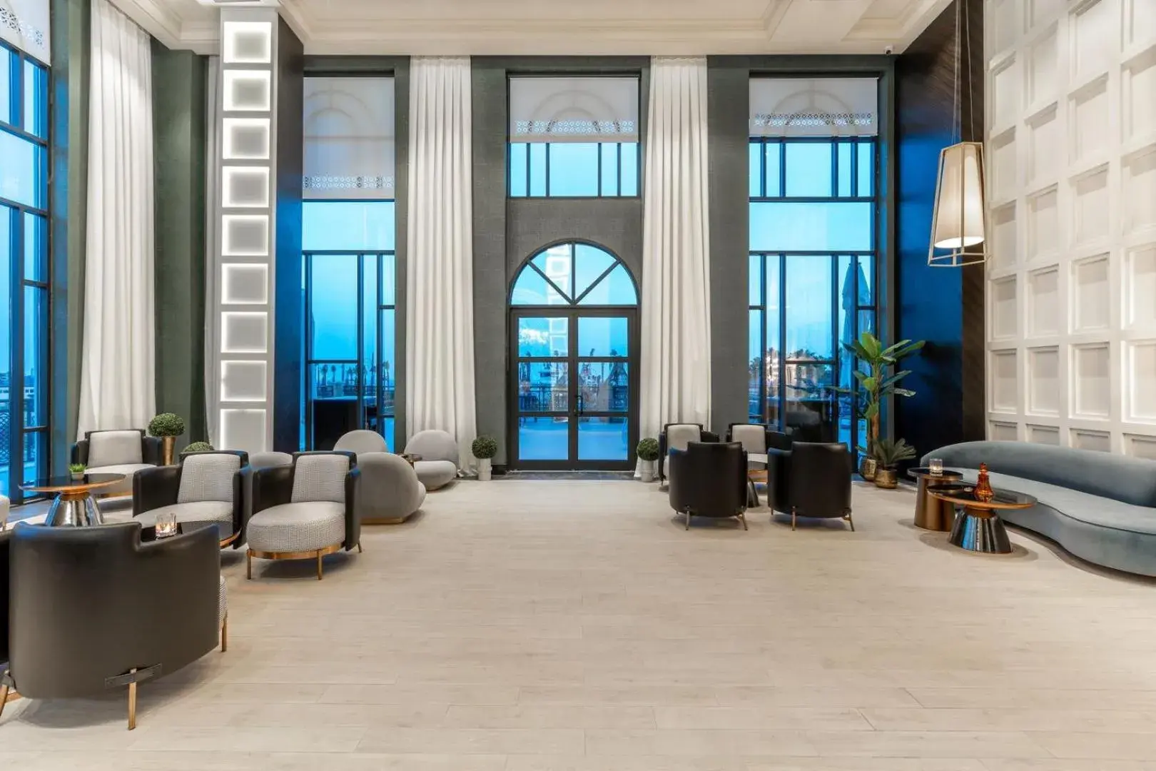 Property building in Serenity Queen Hotel Property building in Serenity Queen Hotel