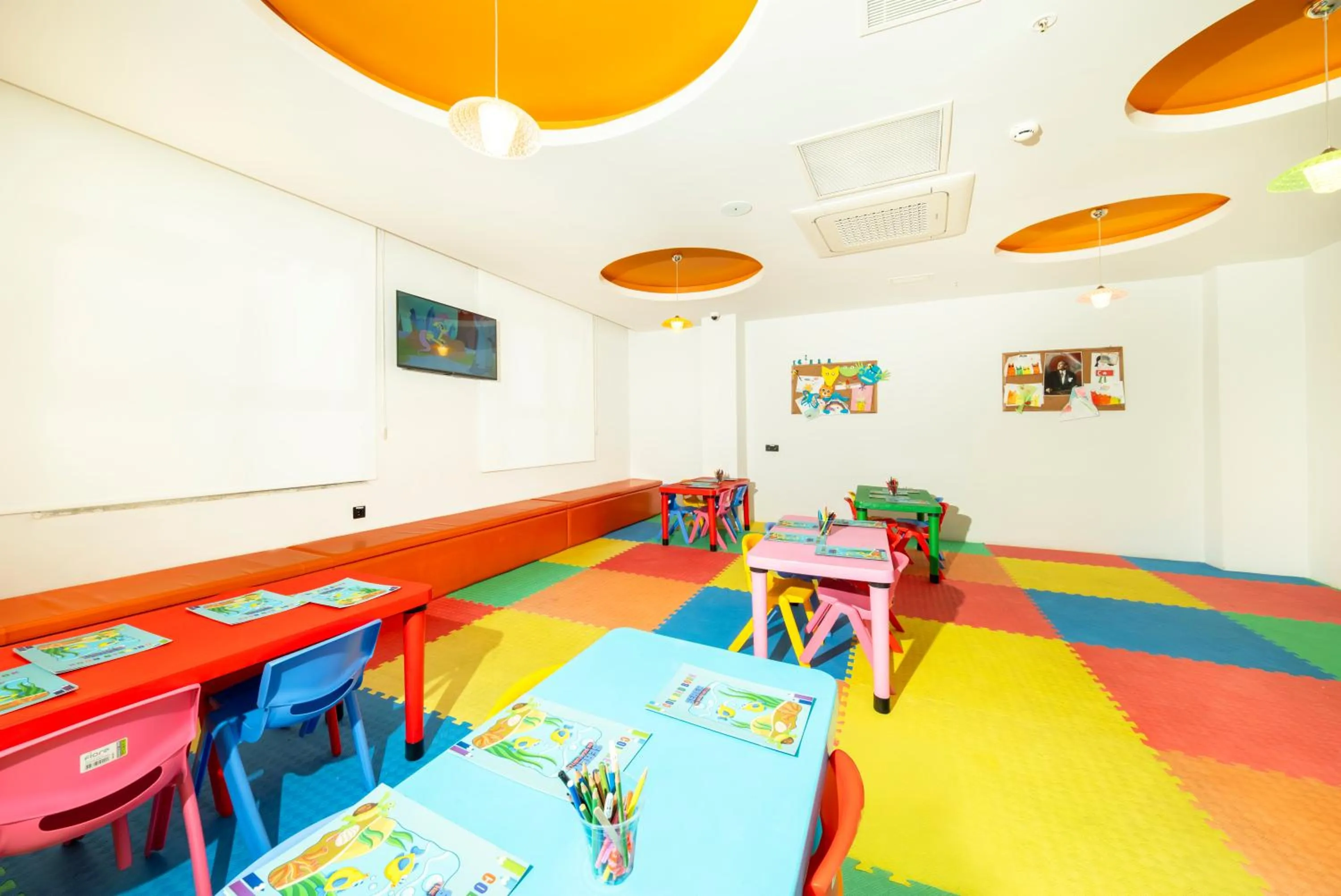 Kids's club in Serenity Queen Hotel