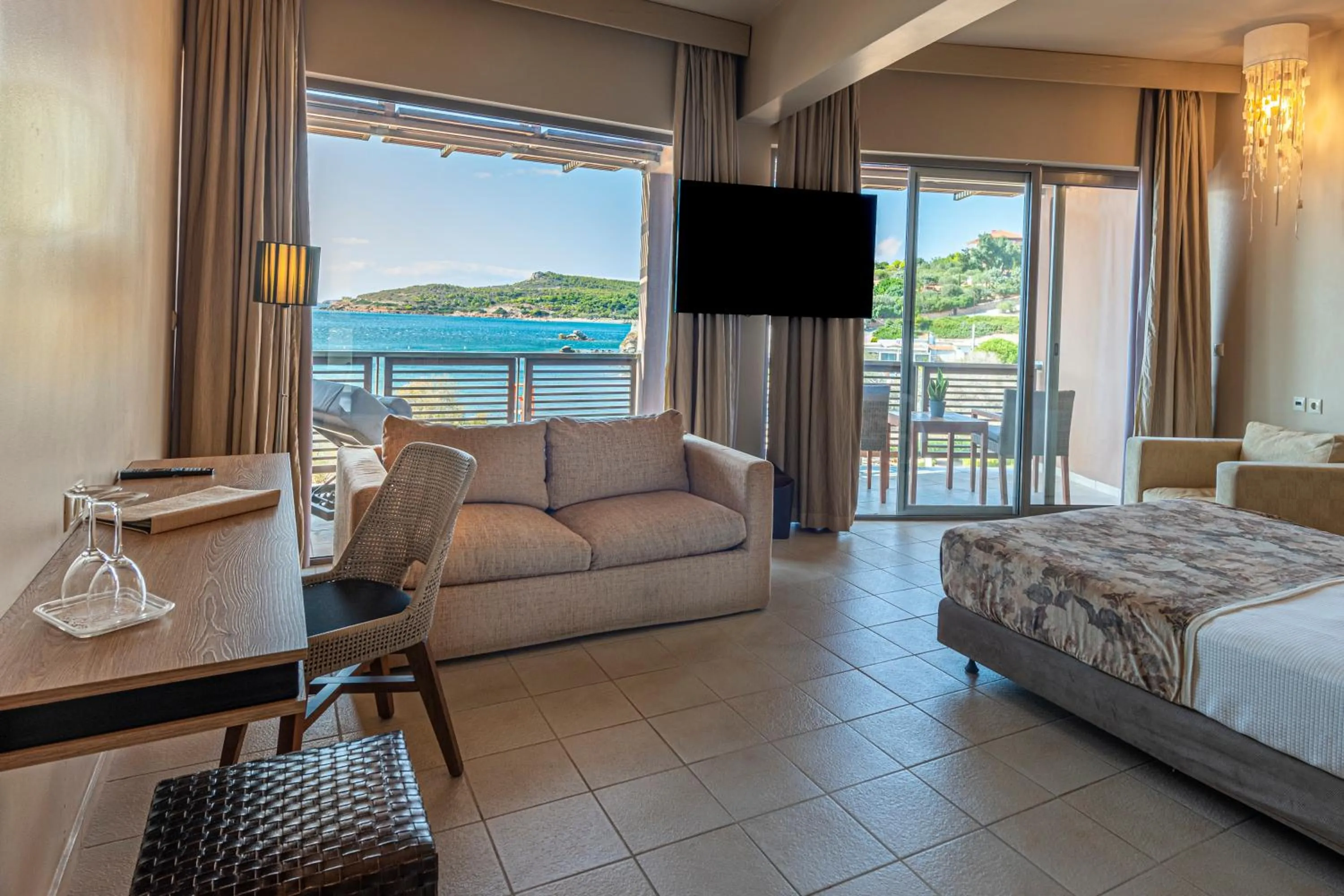 Sea view, Bed in Aegeon Beach Hotel