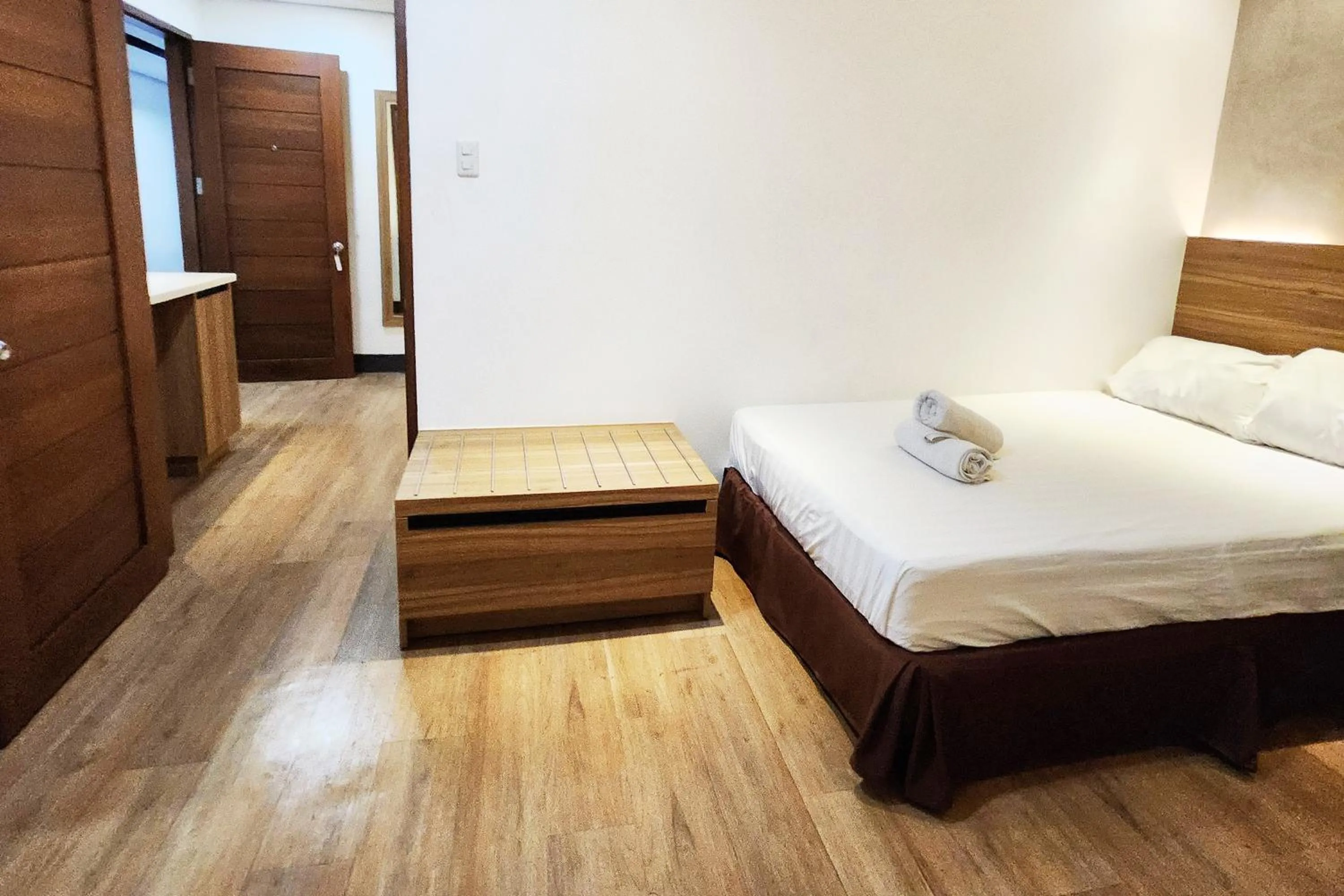 Bed in Boulevard Pension Hotel Cebu