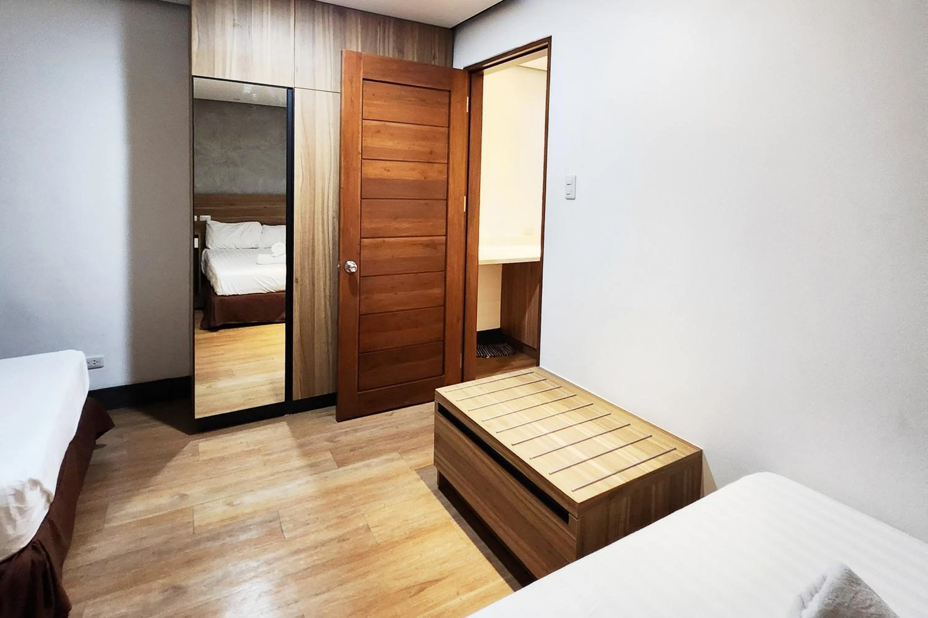 Bed in Boulevard Pension Hotel Cebu