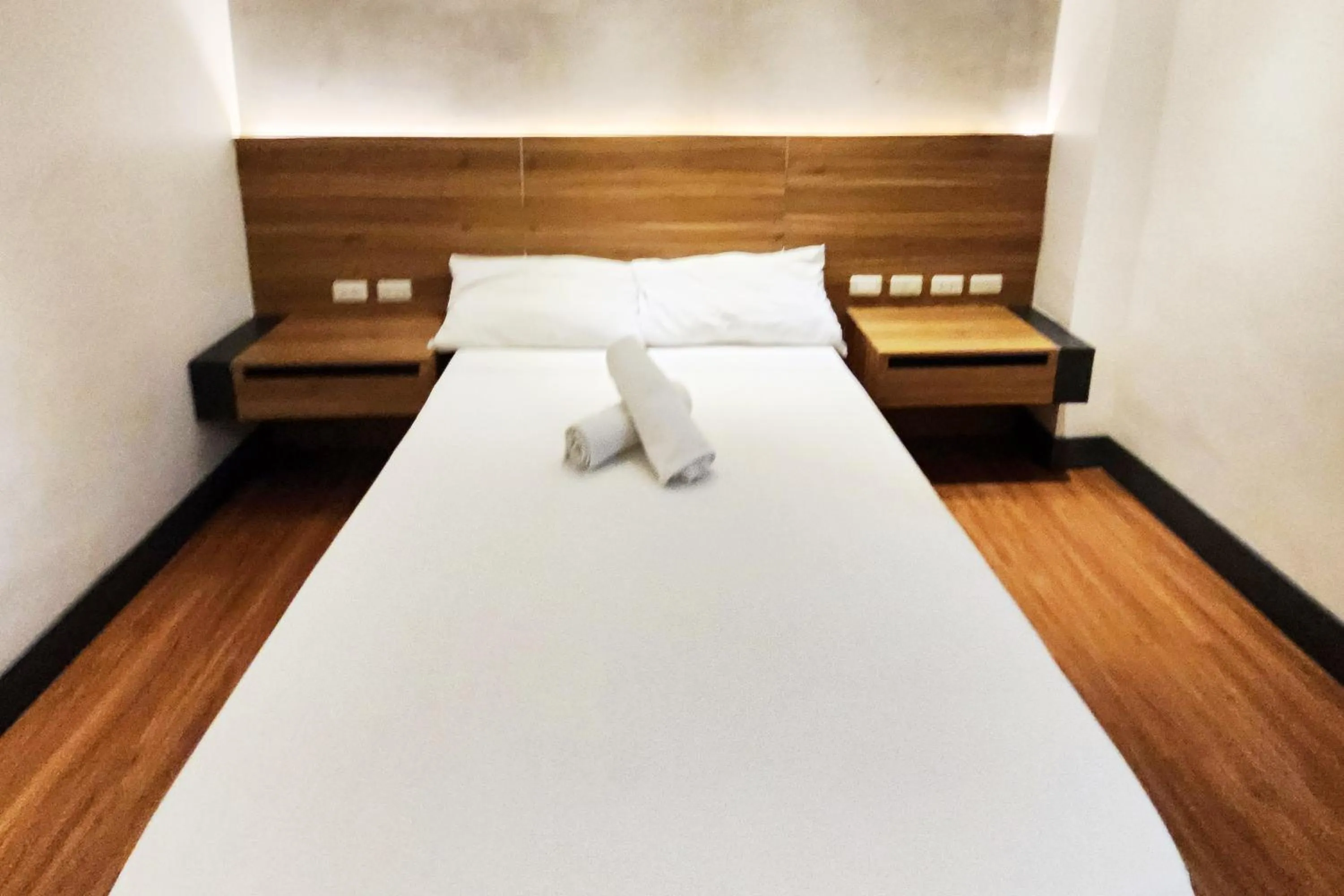 Bed in Boulevard Pension Hotel Cebu