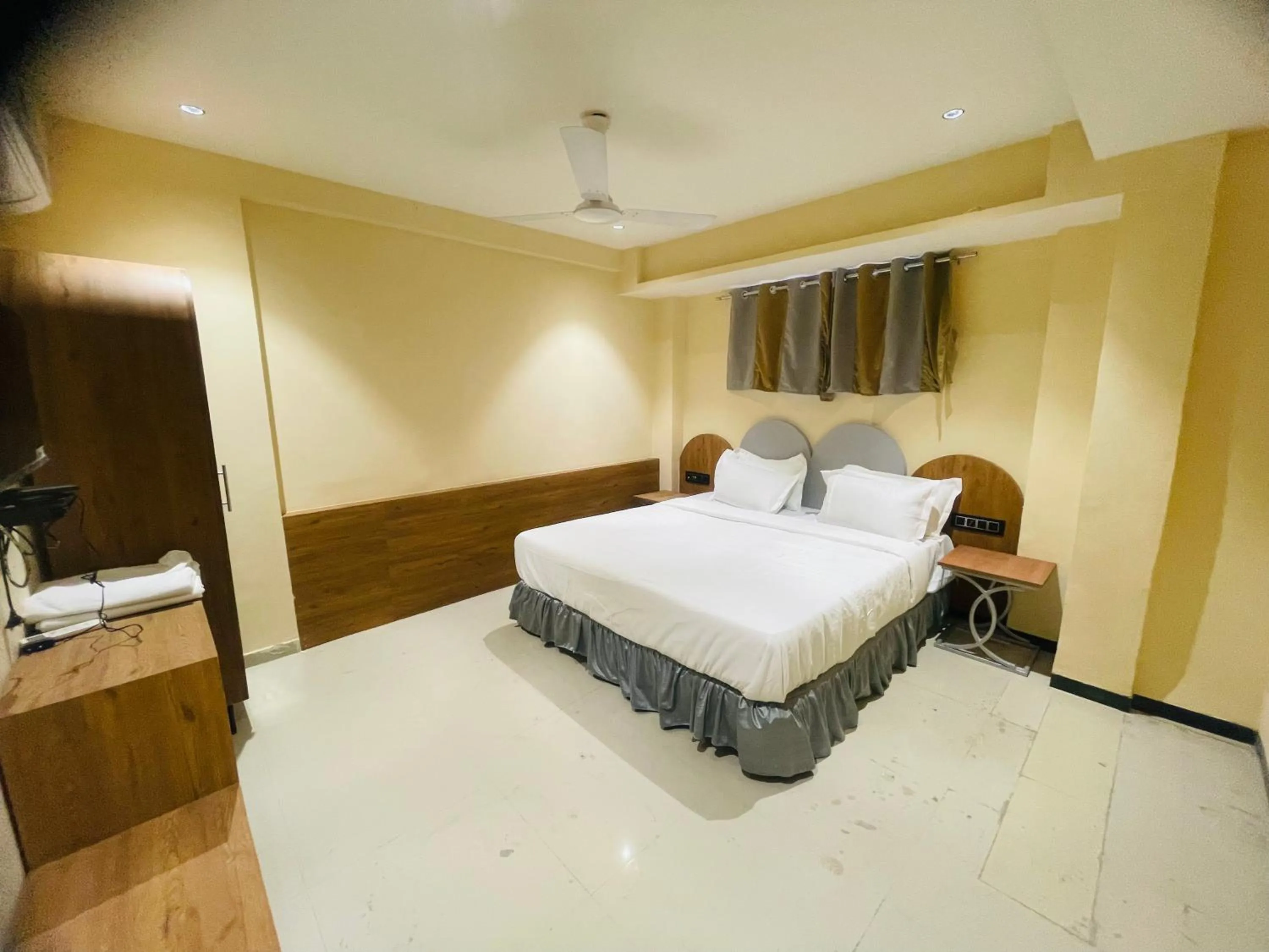 Bed in Hotel Nova Bopal