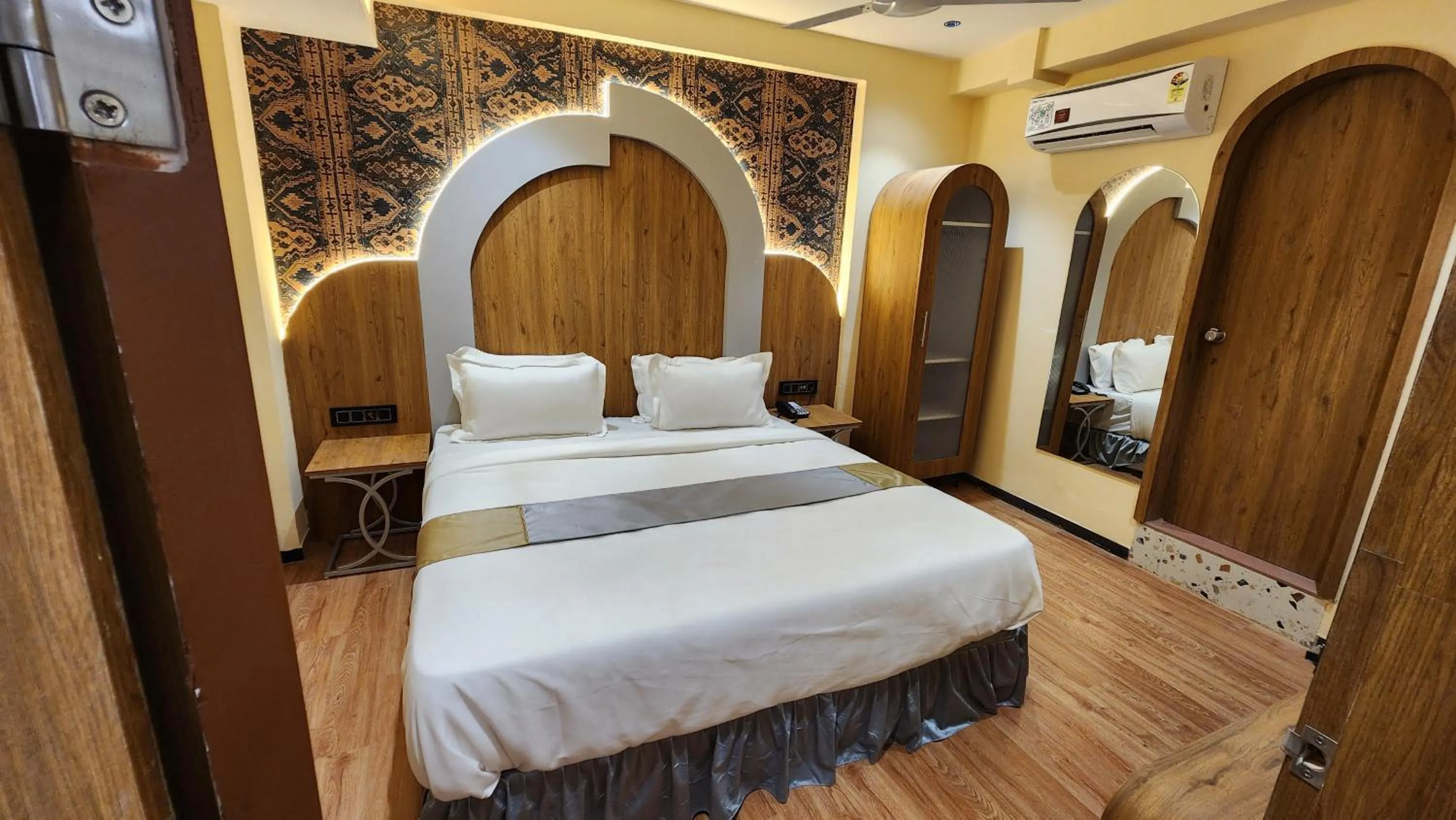 Bed in Hotel Nova Bopal