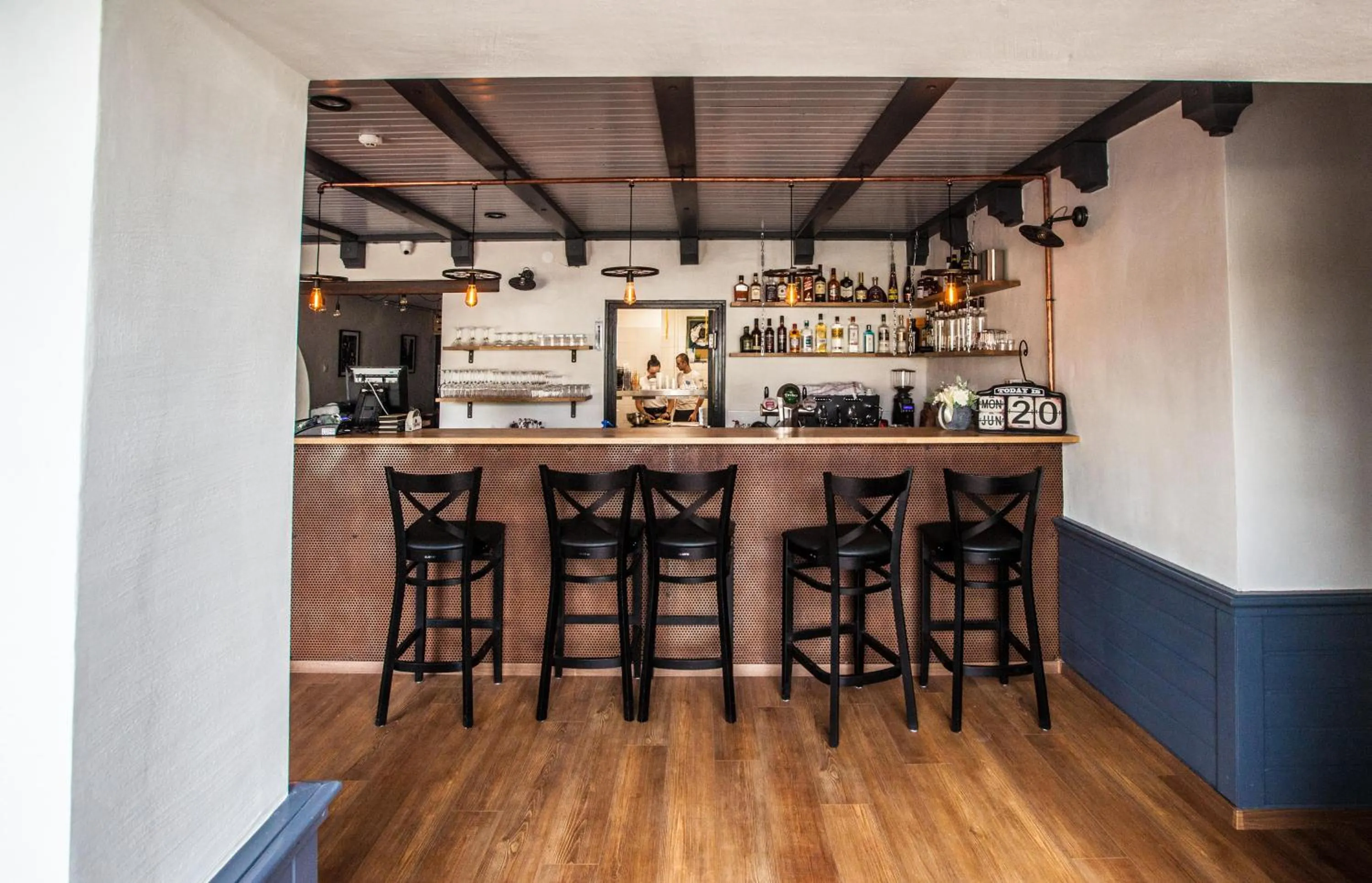 Restaurant/places to eat in Hotel Rajka