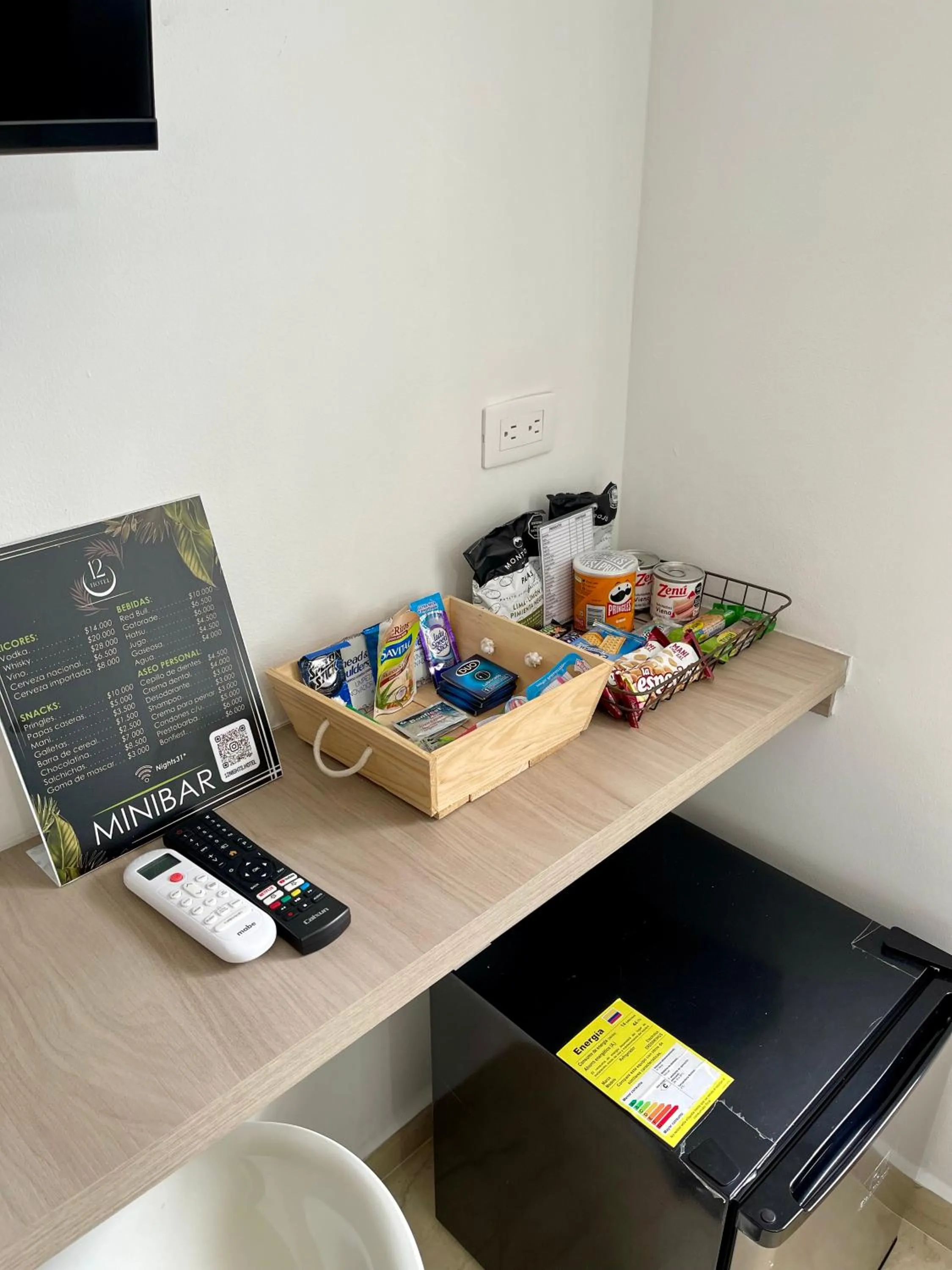 TV and multimedia in Hotel 12 Nights