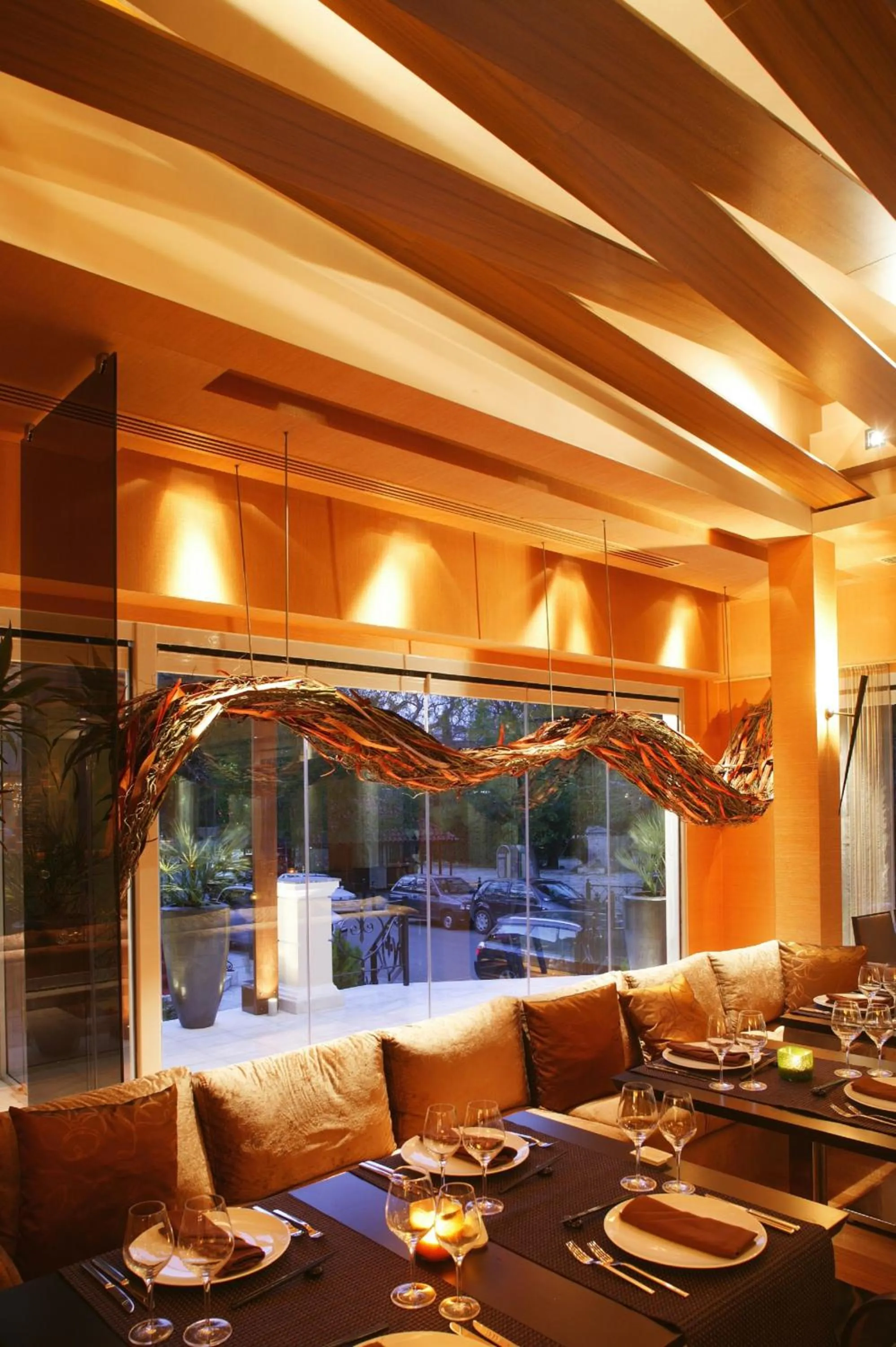 Restaurant/places to eat in Theoxenia Palace