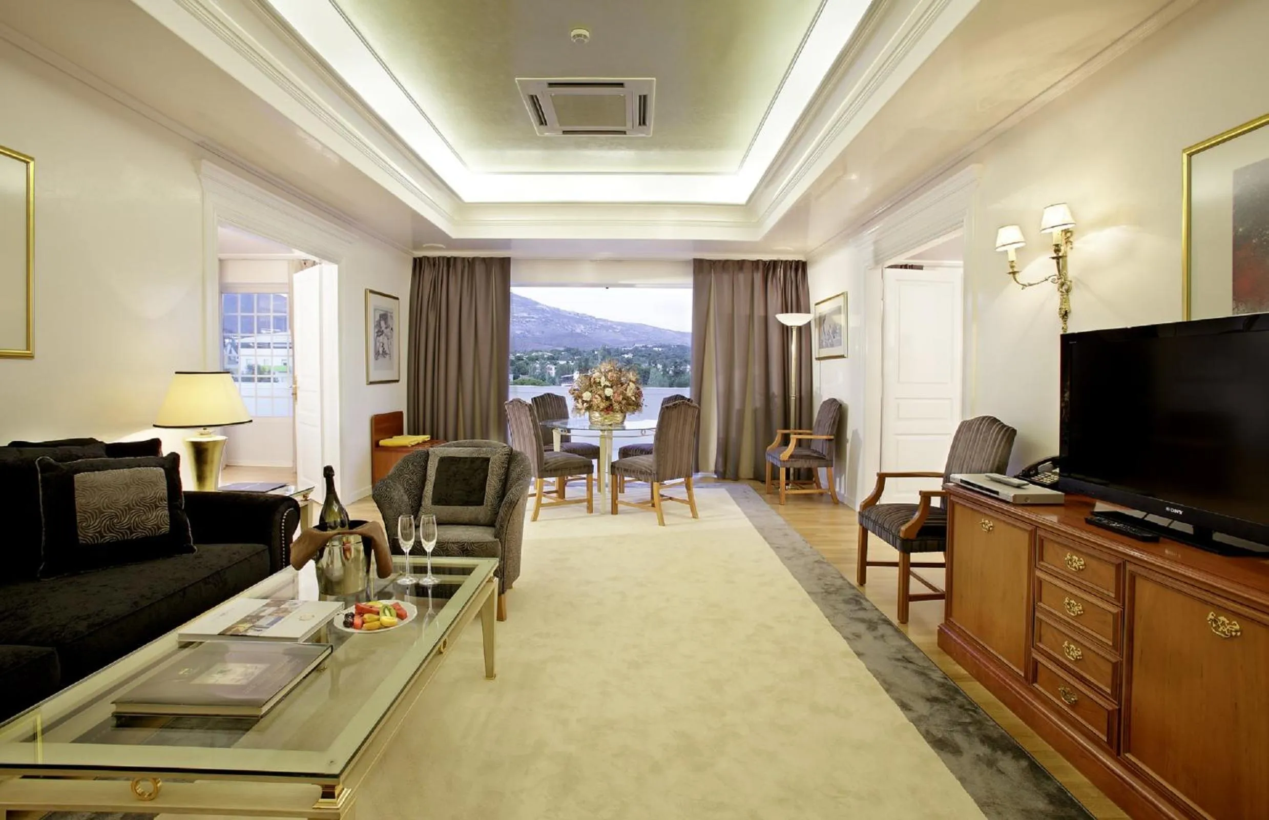 Living room in Theoxenia Palace