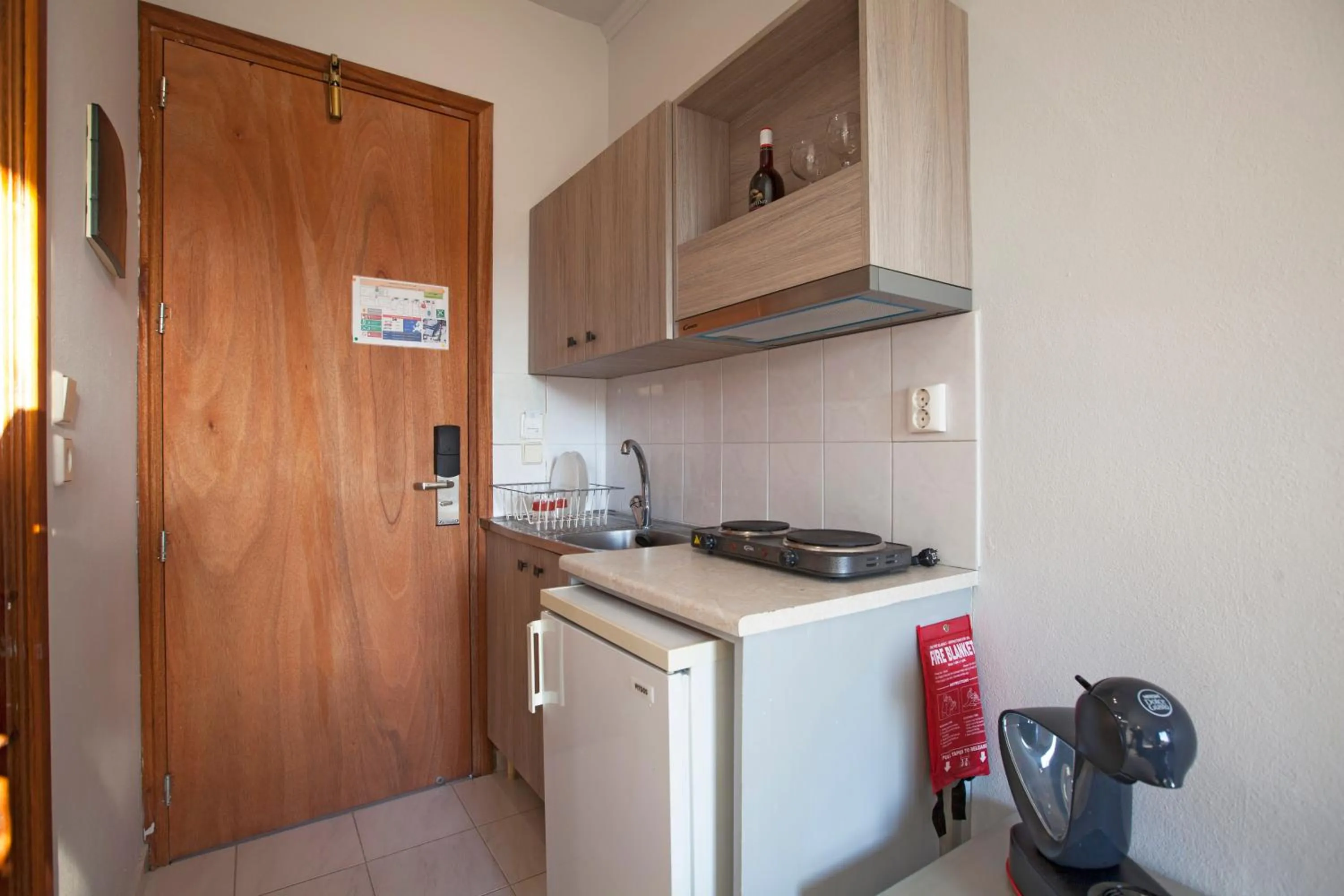 Coffee/tea facilities in John Mary