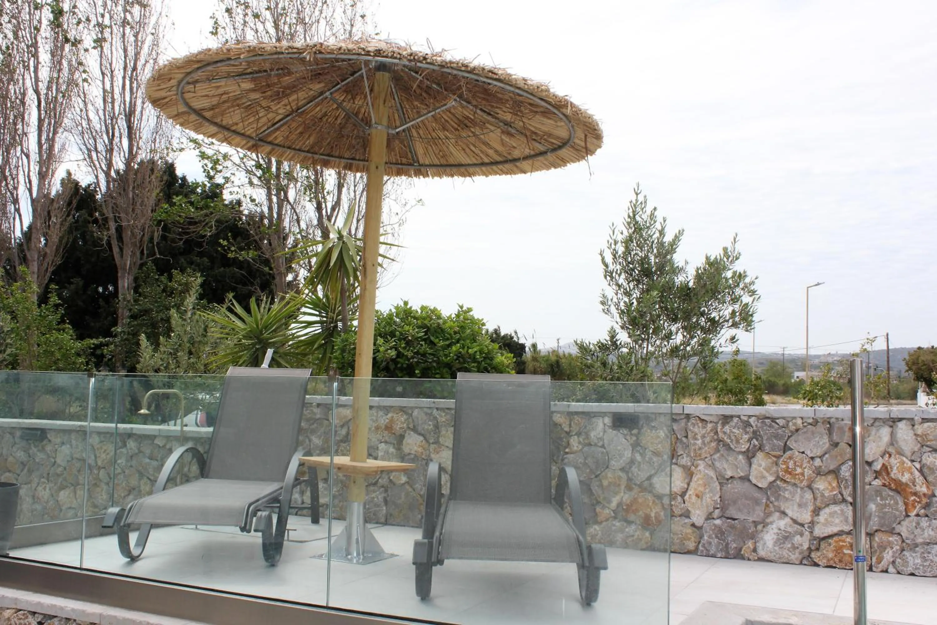 Pool view in John Mary