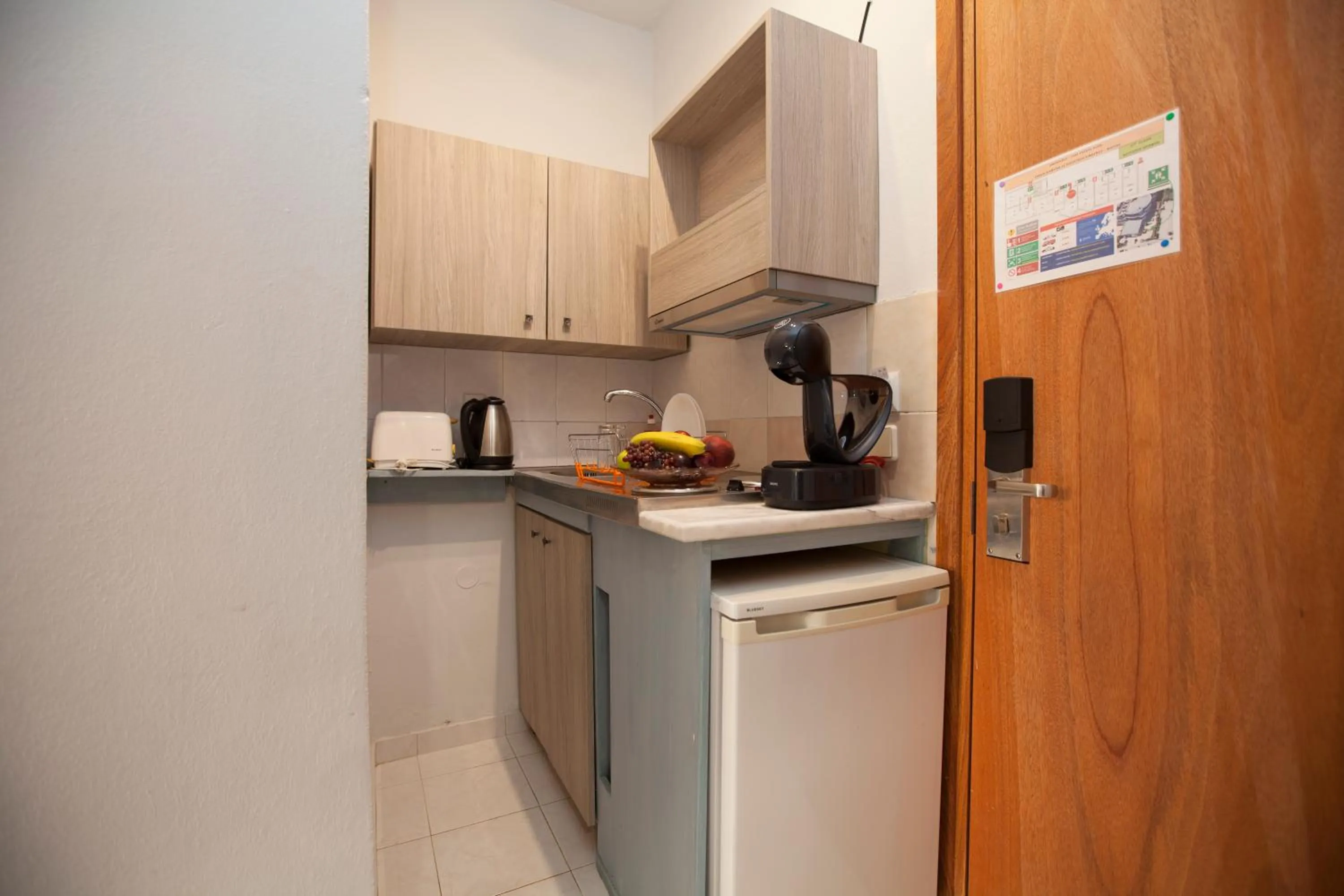 Coffee/tea facilities in John Mary