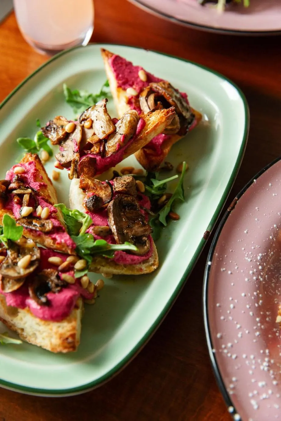 Restaurant/places to eat in Alexandra Inn