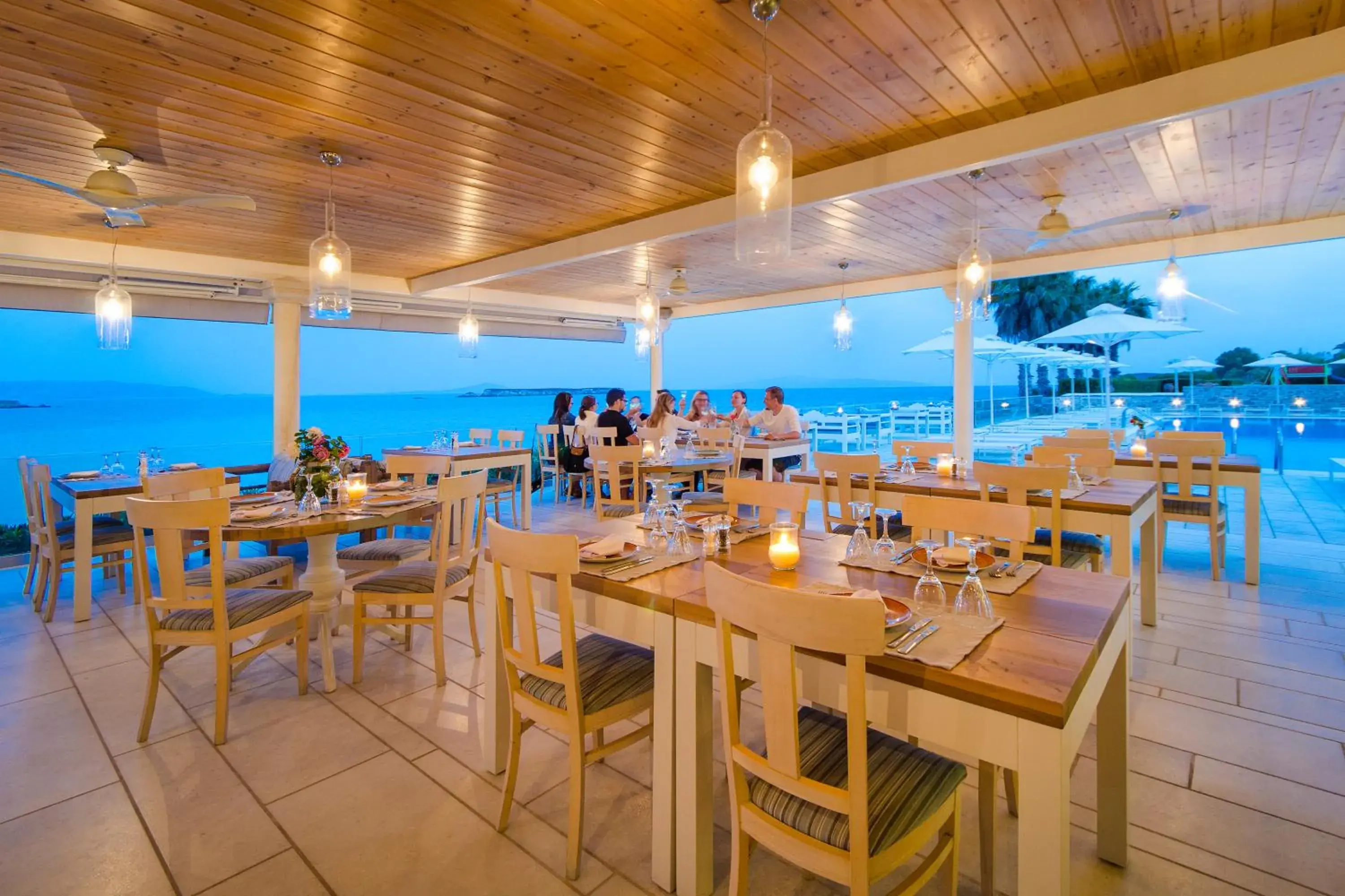 Restaurant/places to eat in Saint George Hotel Restaurant/places to eat in Saint George Hotel