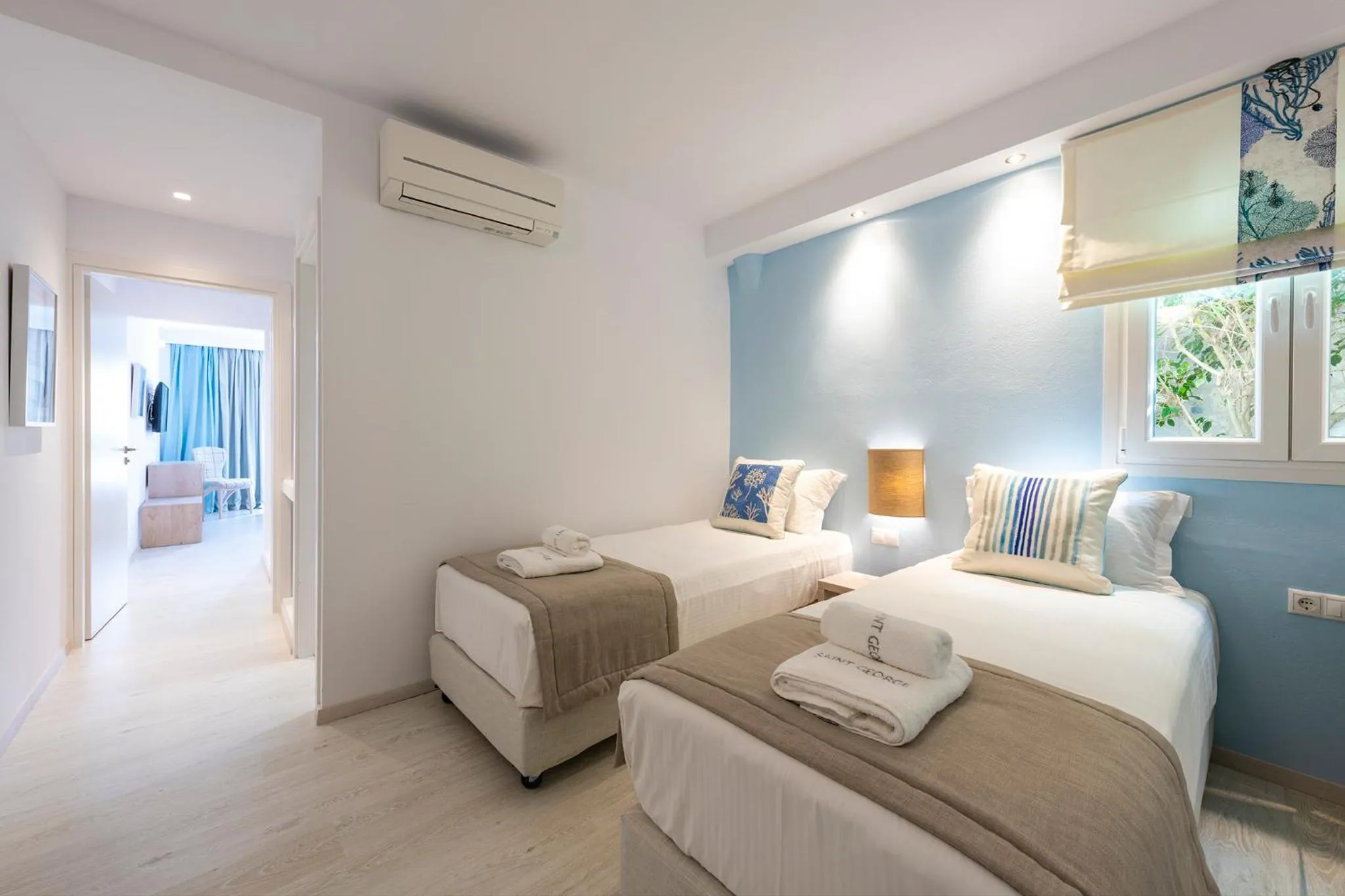 Bed in Saint George Hotel