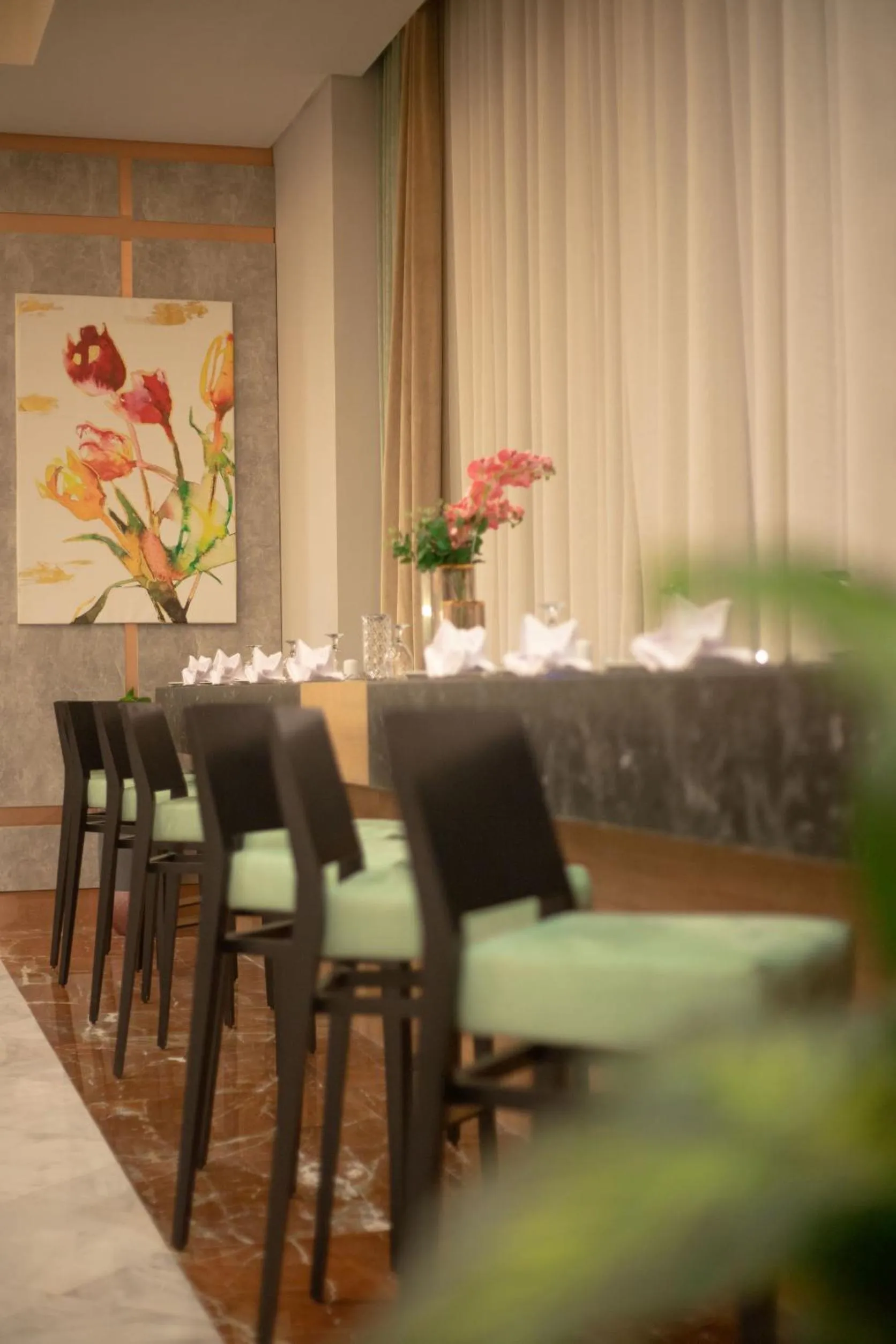 Restaurant/places to eat in Tolip Olympic International City