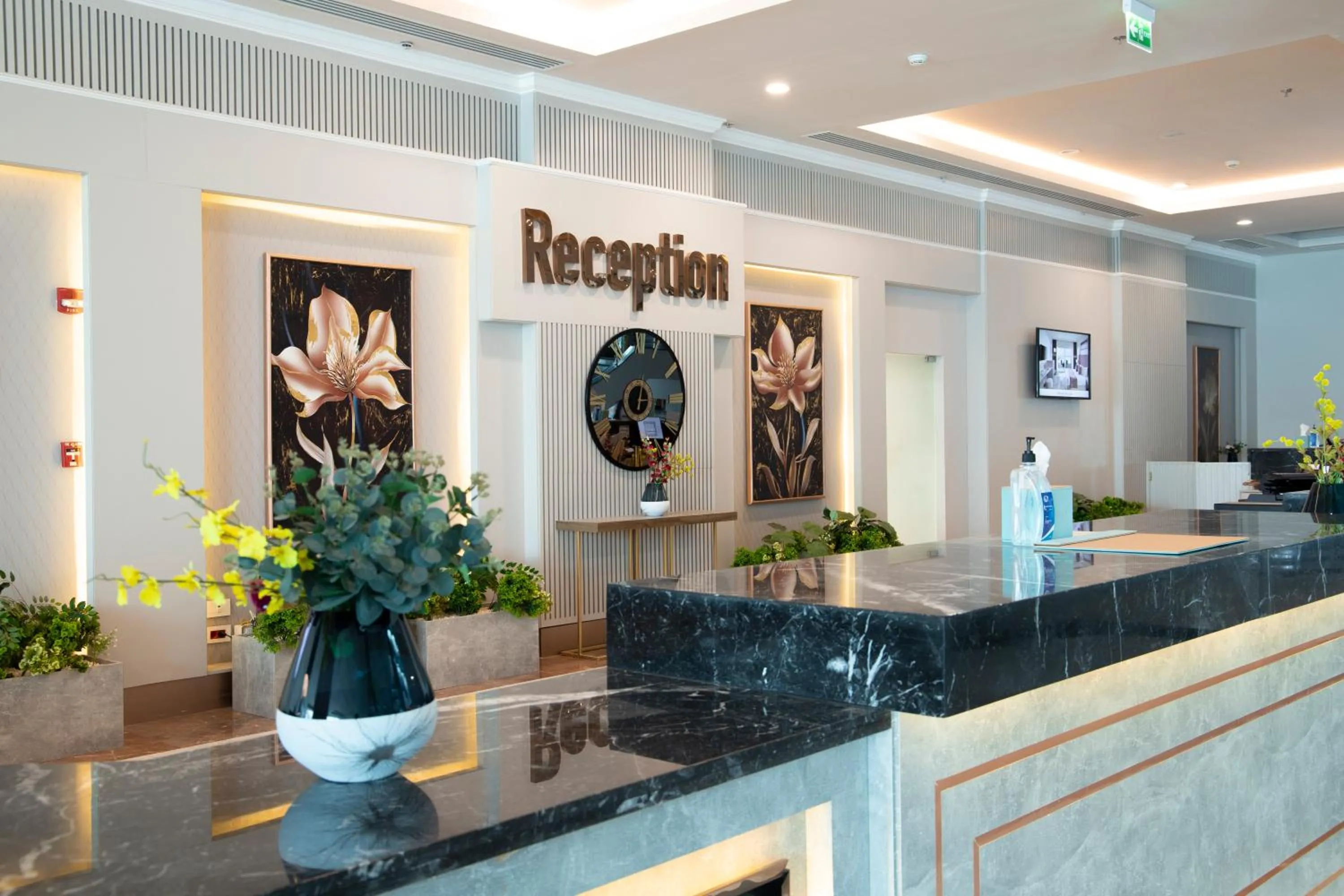Lobby or reception in Tolip Olympic International City