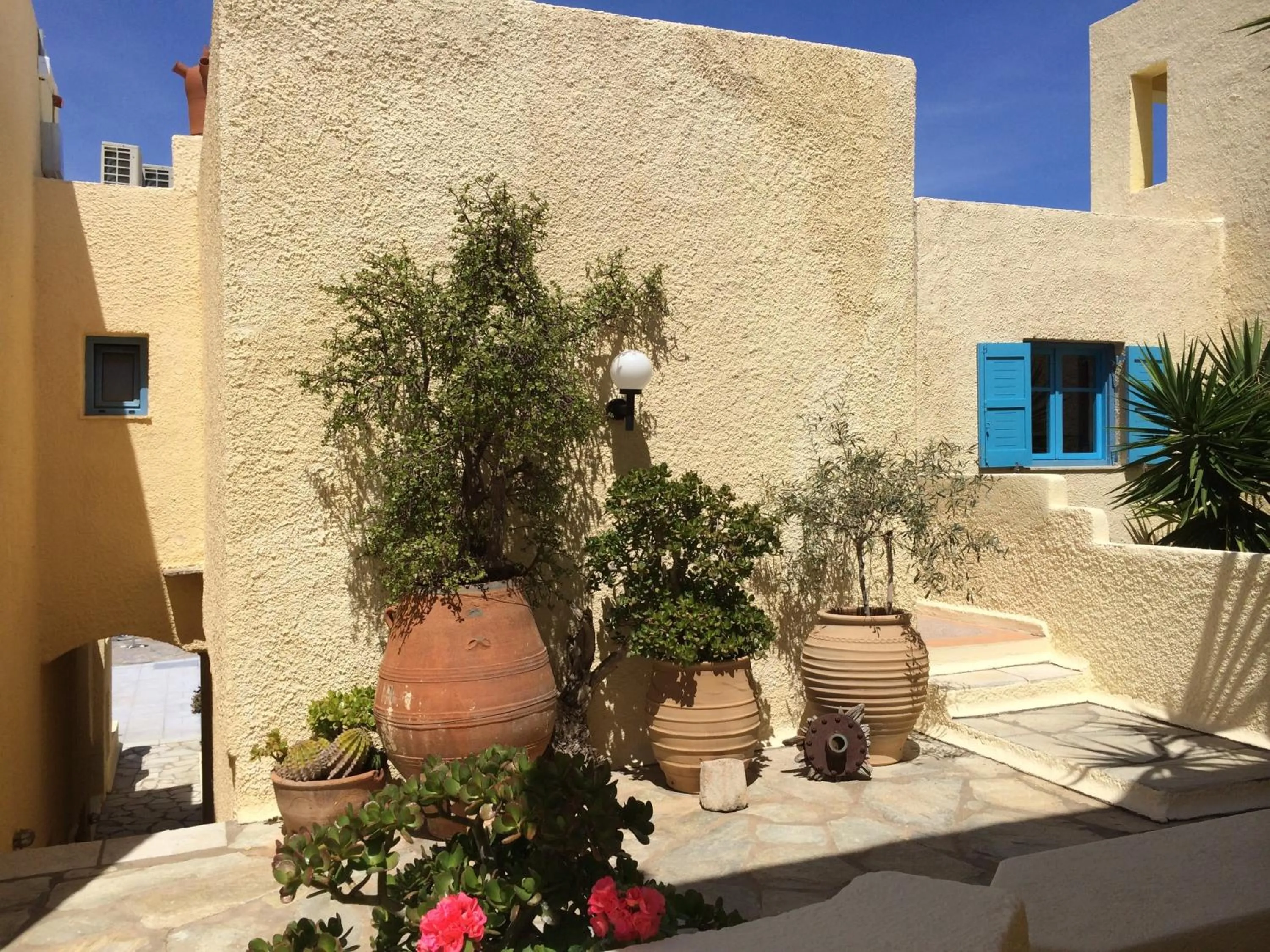 Property building in Porto Sisi Hotel Apartments