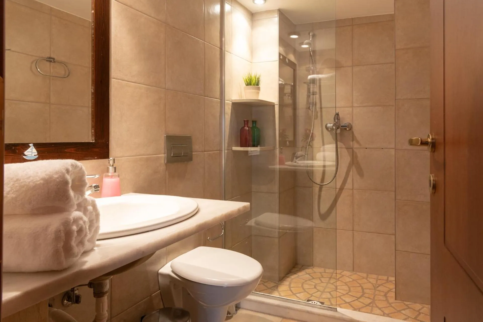 Shower in Porto Sisi Hotel Apartments