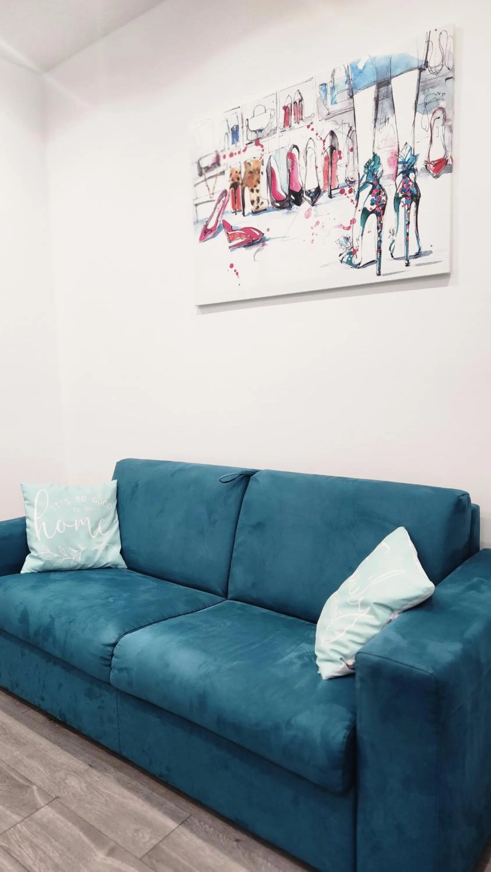 Living room in San Saba Street Apartment 52