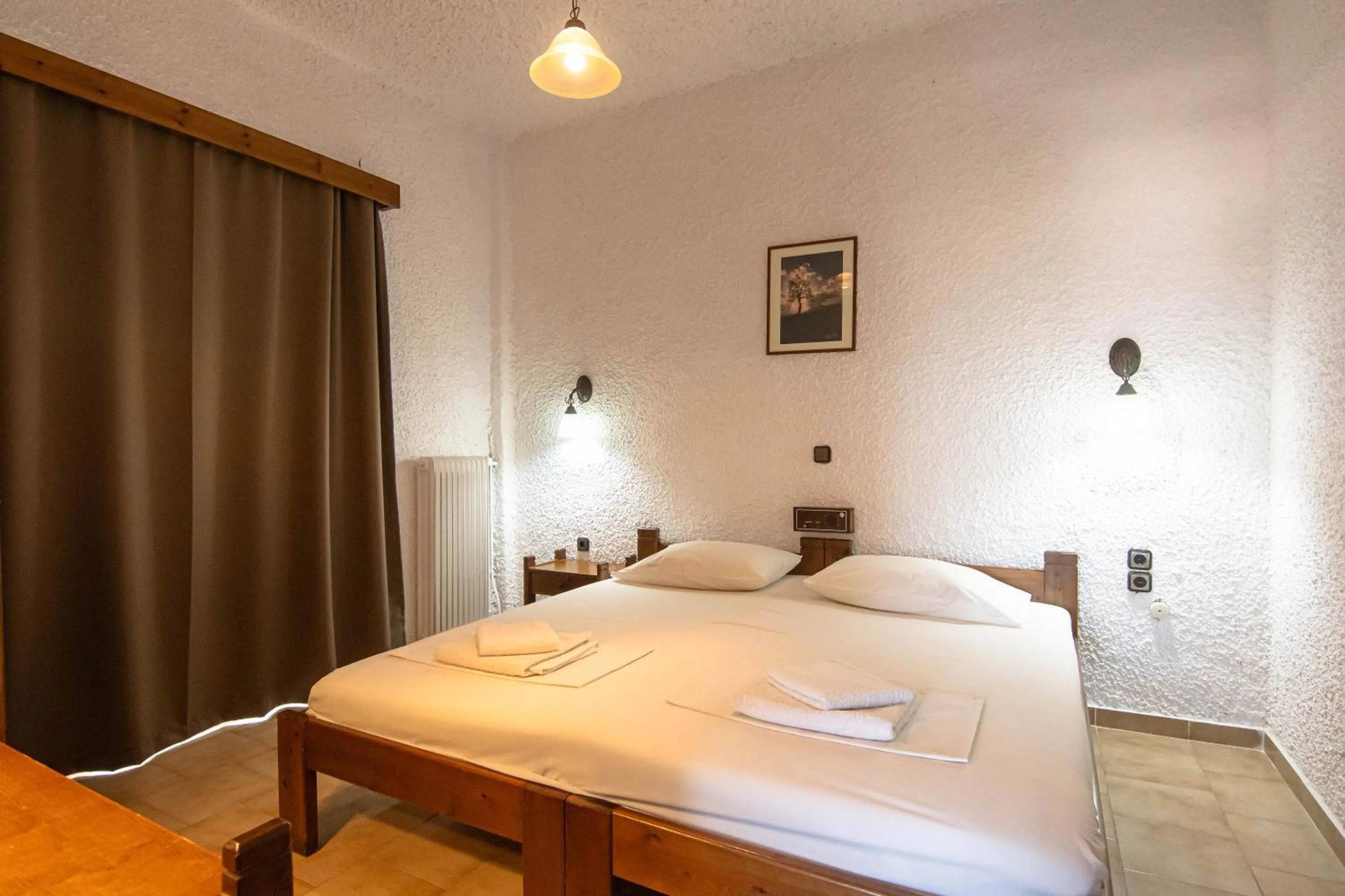 Bedroom, Bed in Delfini Apartments