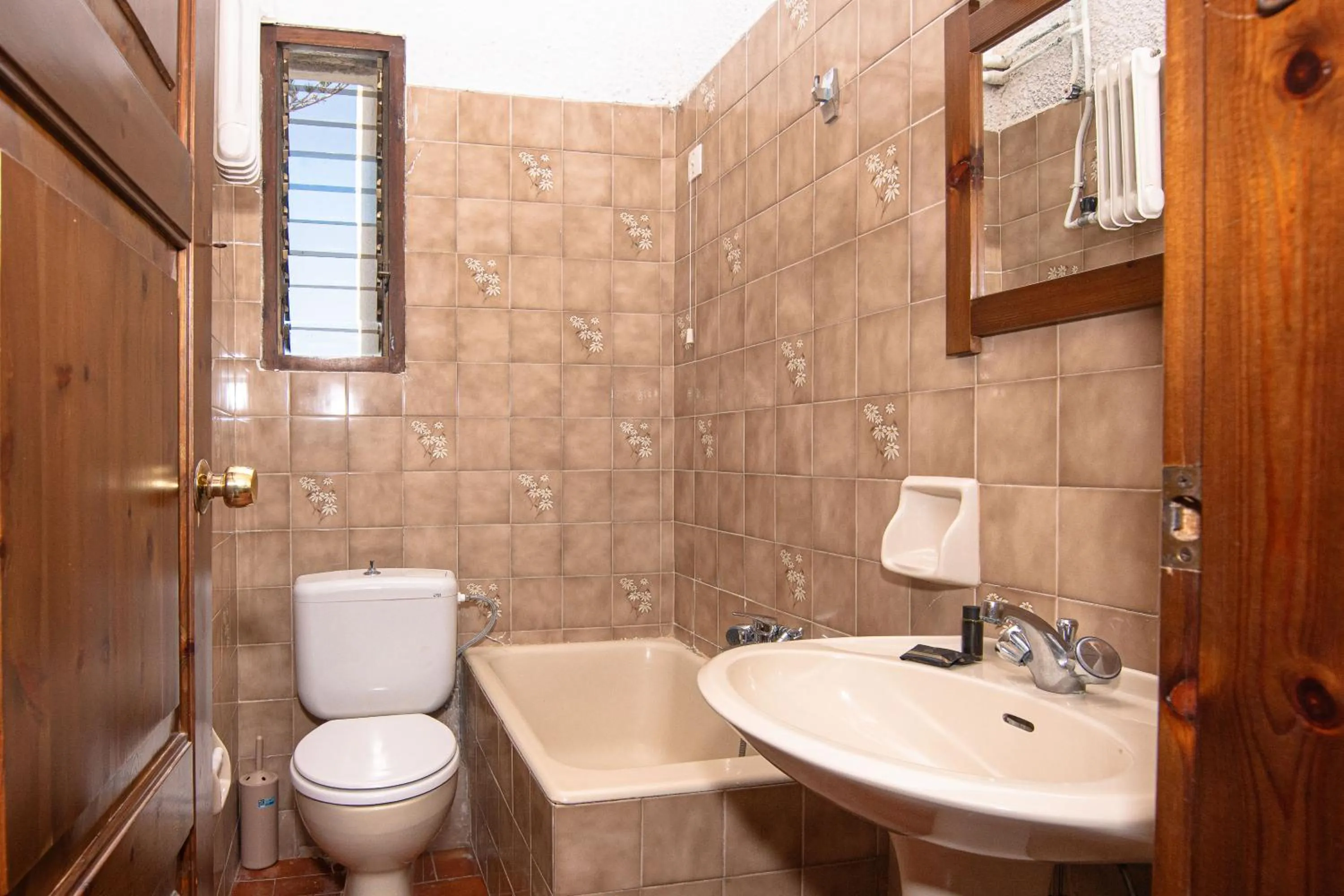 Bathroom in Delfini Apartments