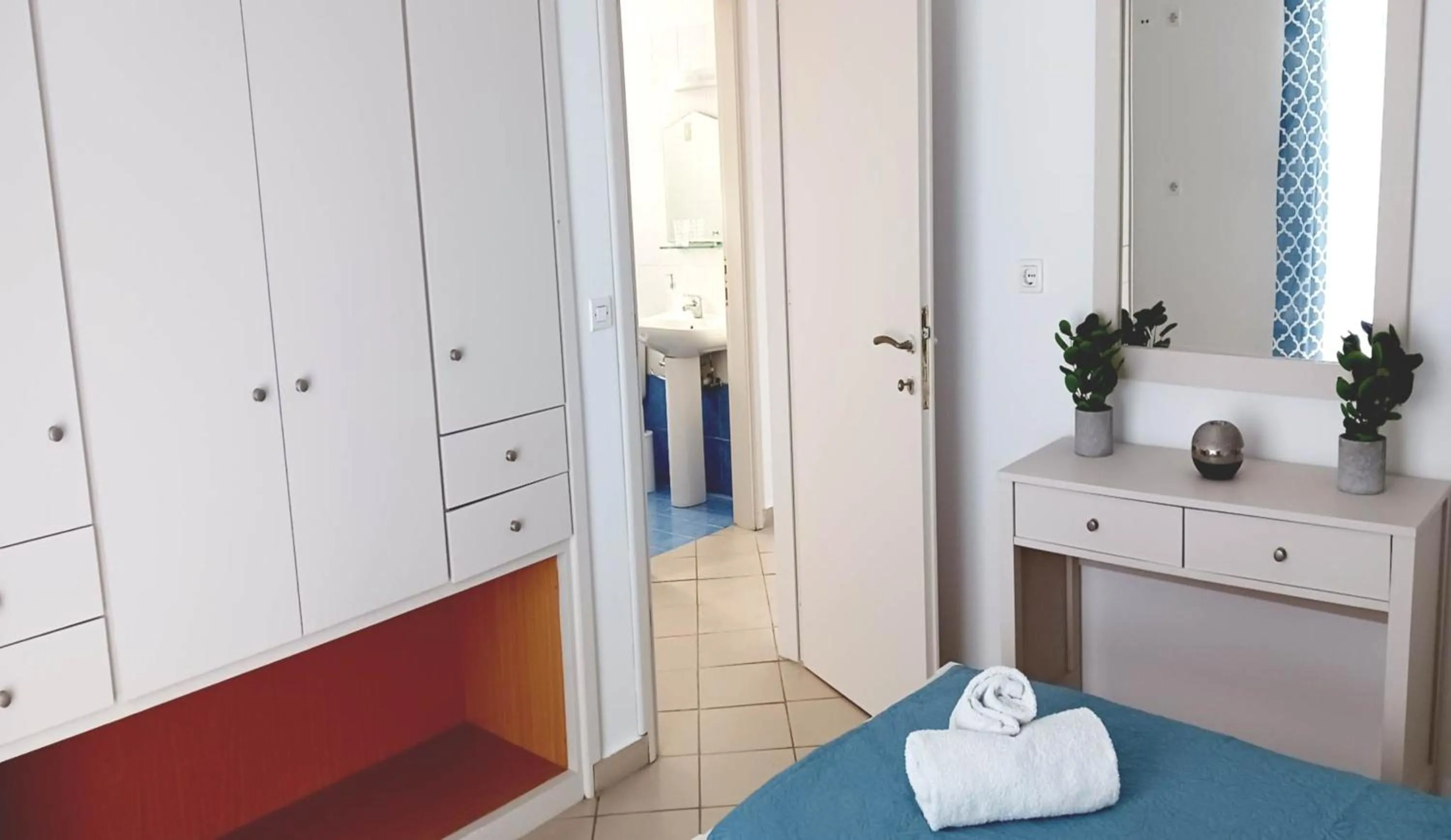 Bedroom, Bed in JP Pool & Apartments