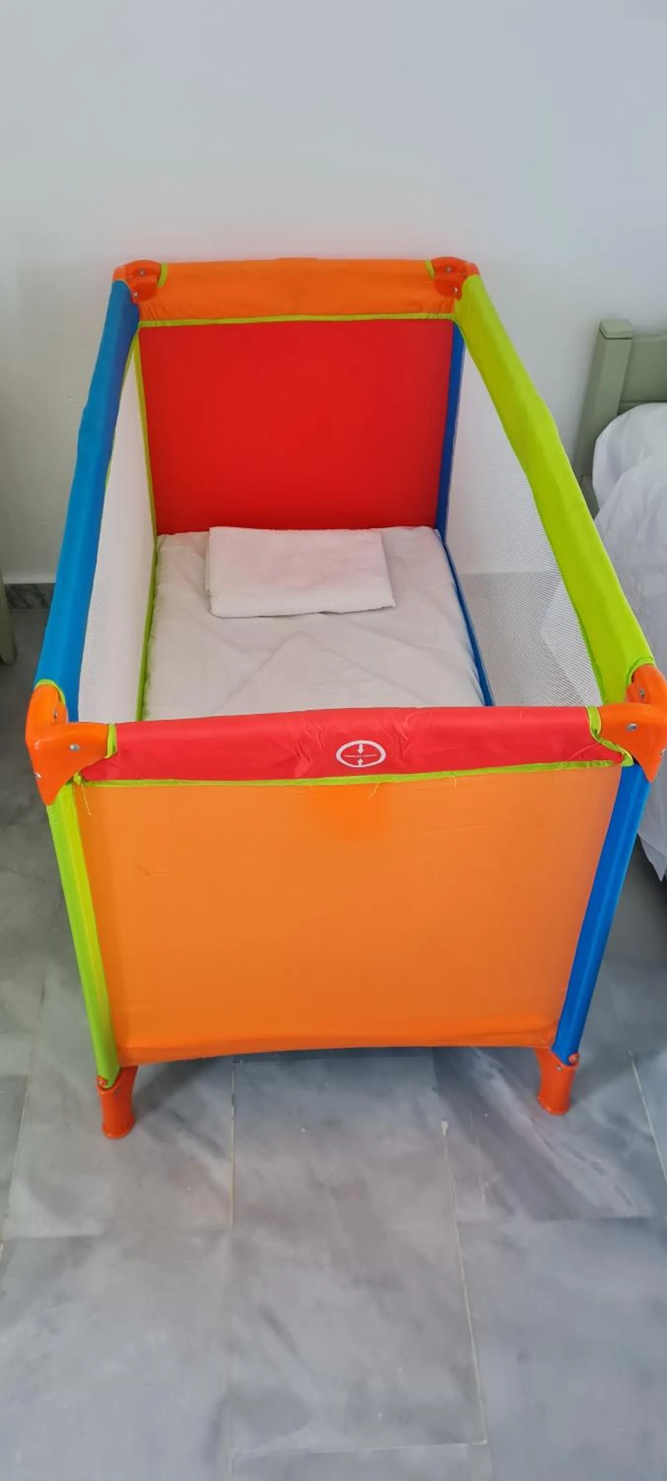 Bed in JP Pool & Apartments