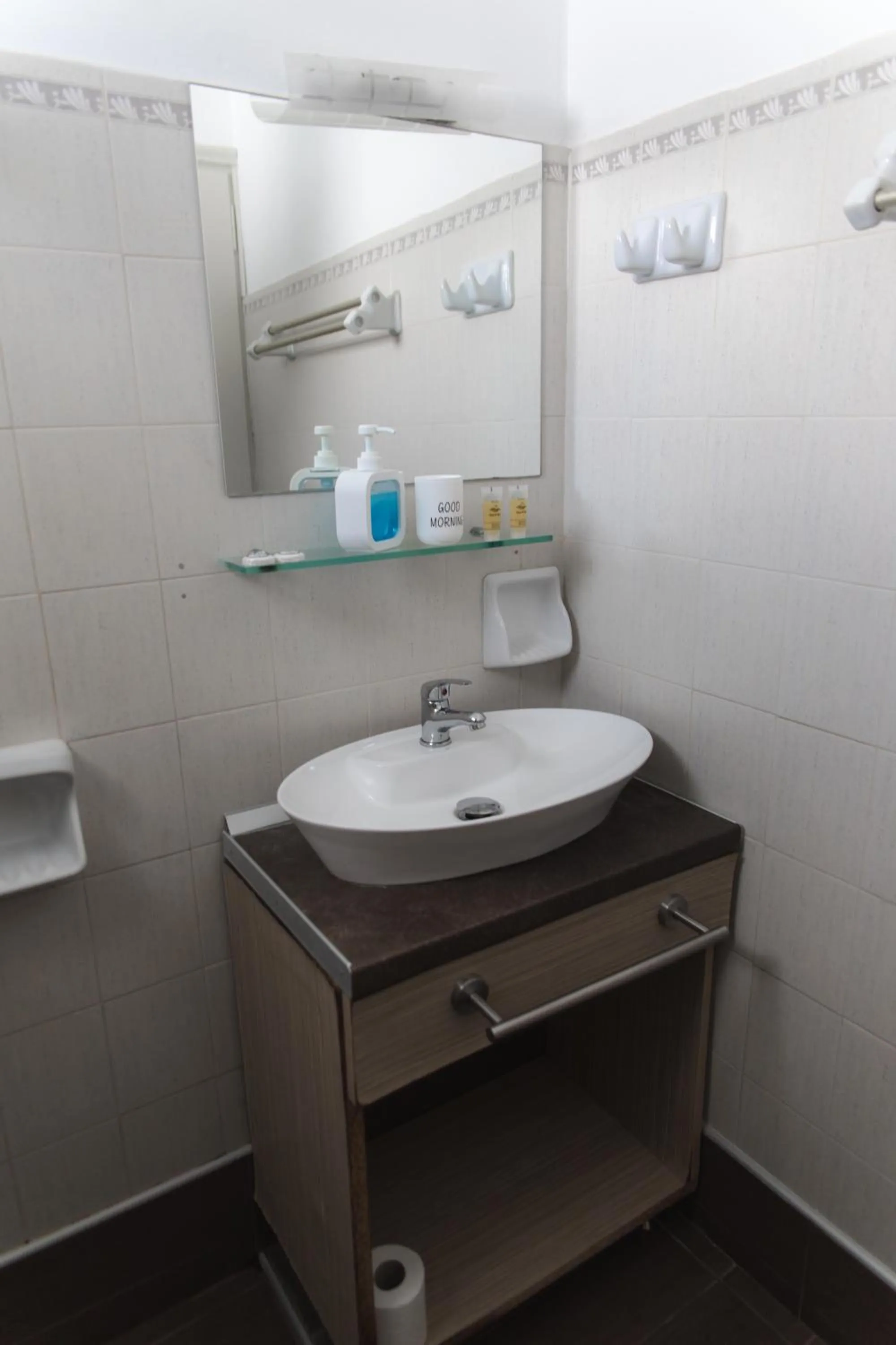 JP Pool & Apartments