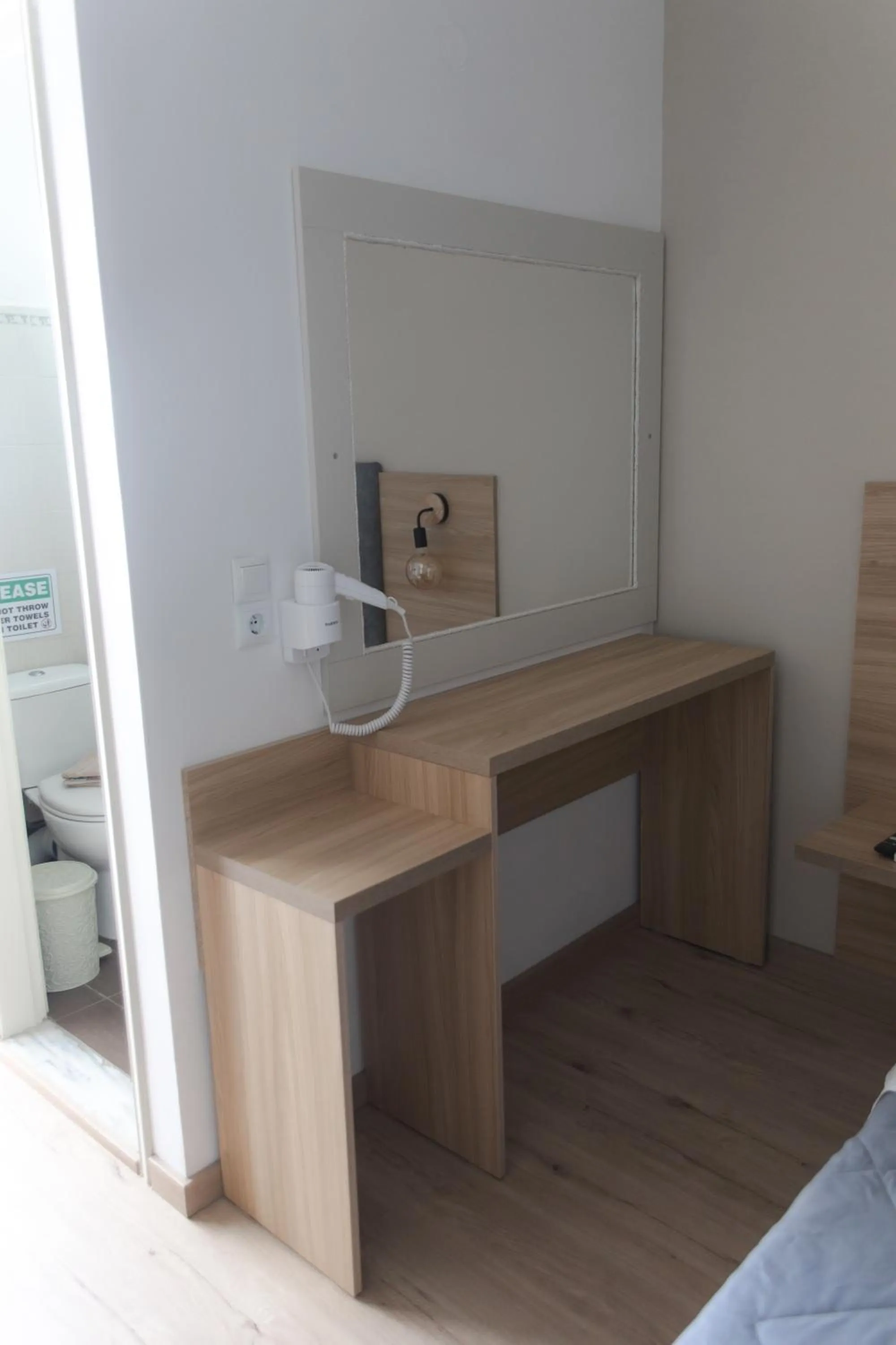 Bed in JP Pool & Apartments