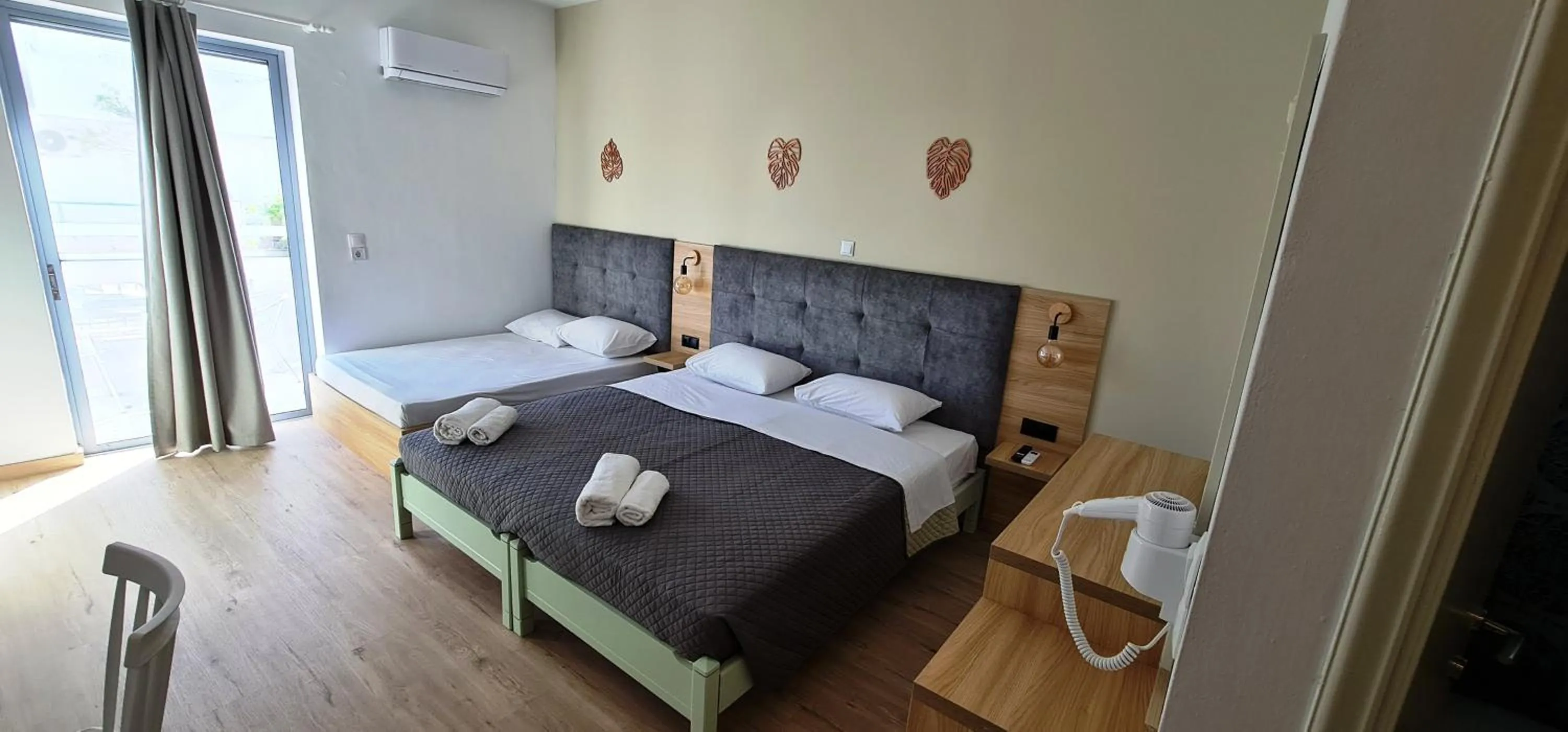 Bed in JP Pool & Apartments