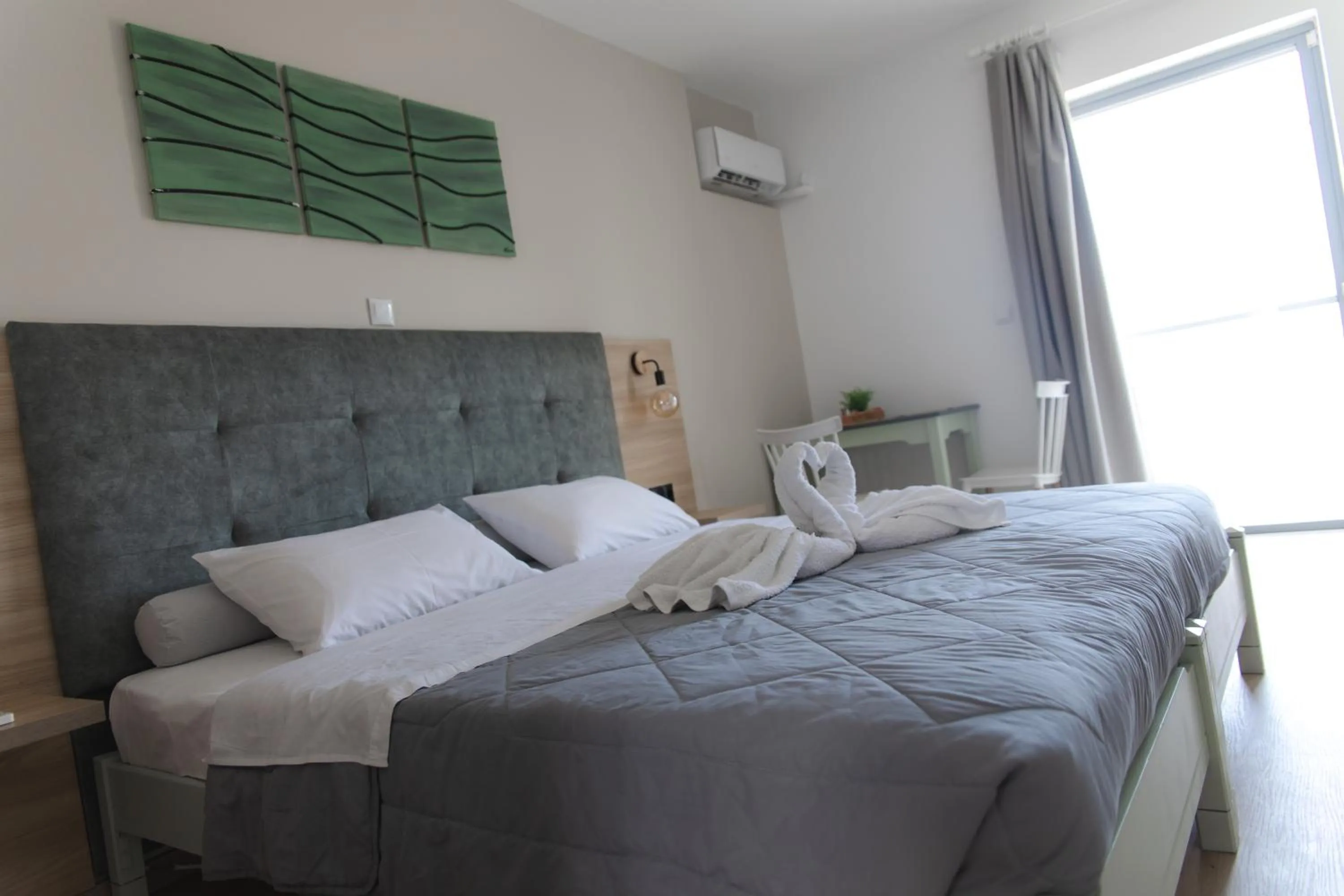 Bed in JP Pool & Apartments