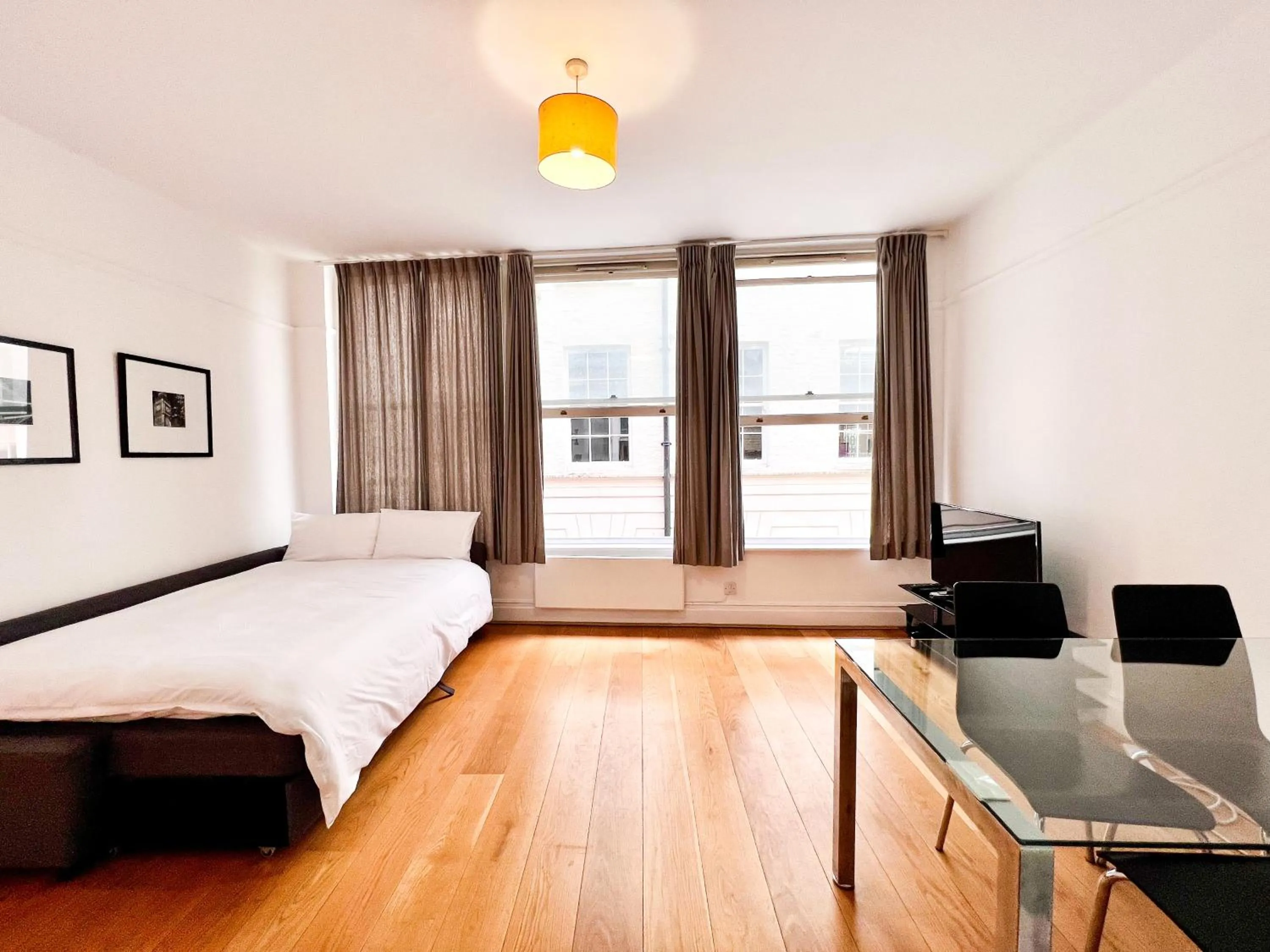 Bed in Deluxe Entire Apartment Between Covent Garden and St Pauls Cathedral