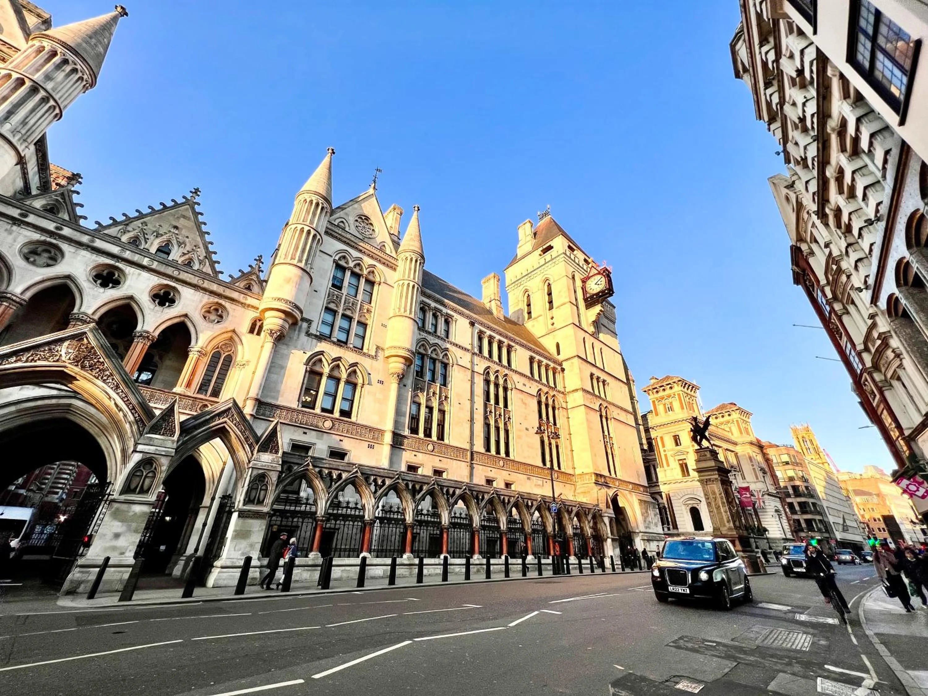 Deluxe Entire Apartment Between Covent Garden and St Pauls Cathedral