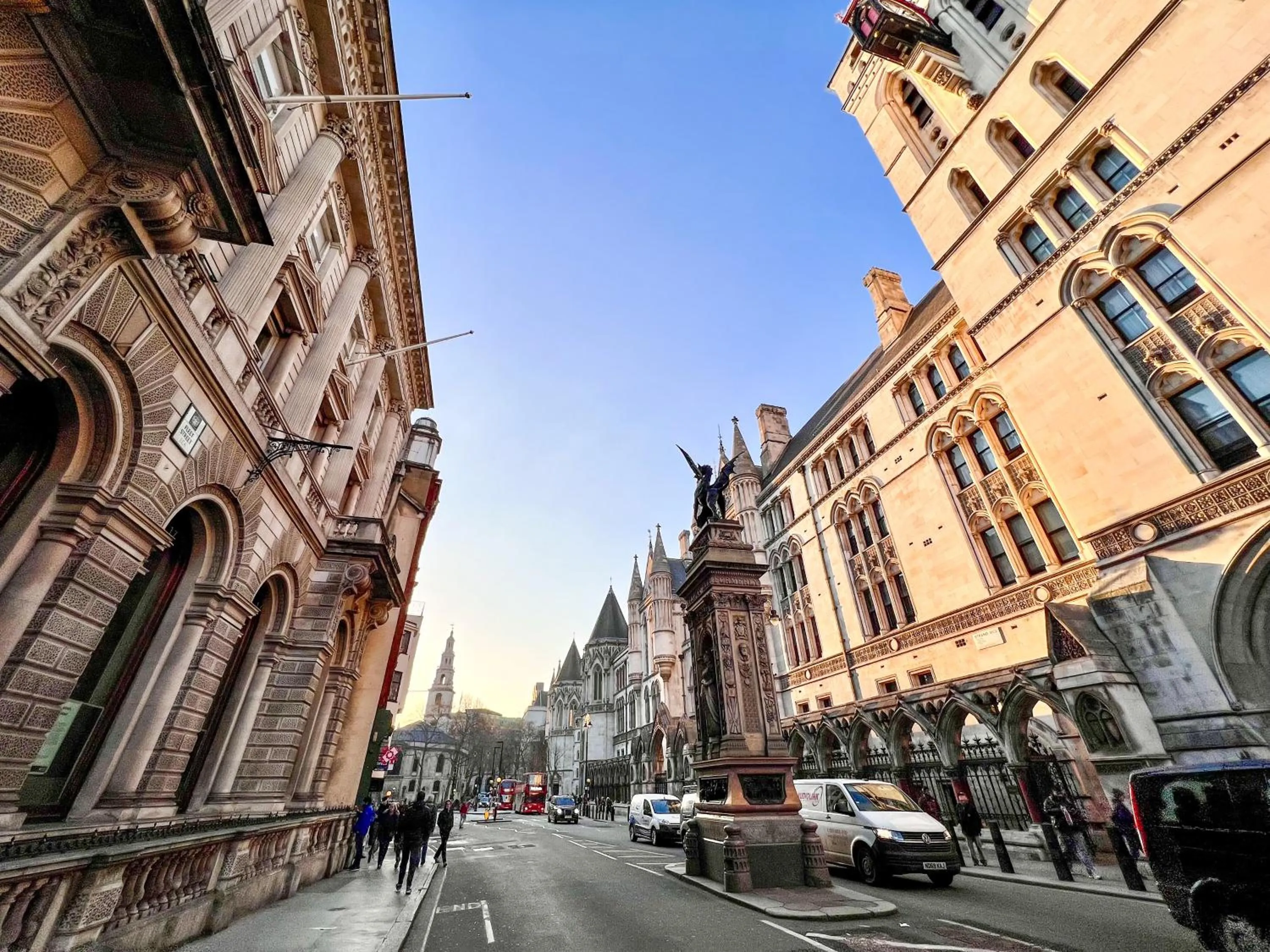 Deluxe Entire Apartment Between Covent Garden and St Pauls Cathedral