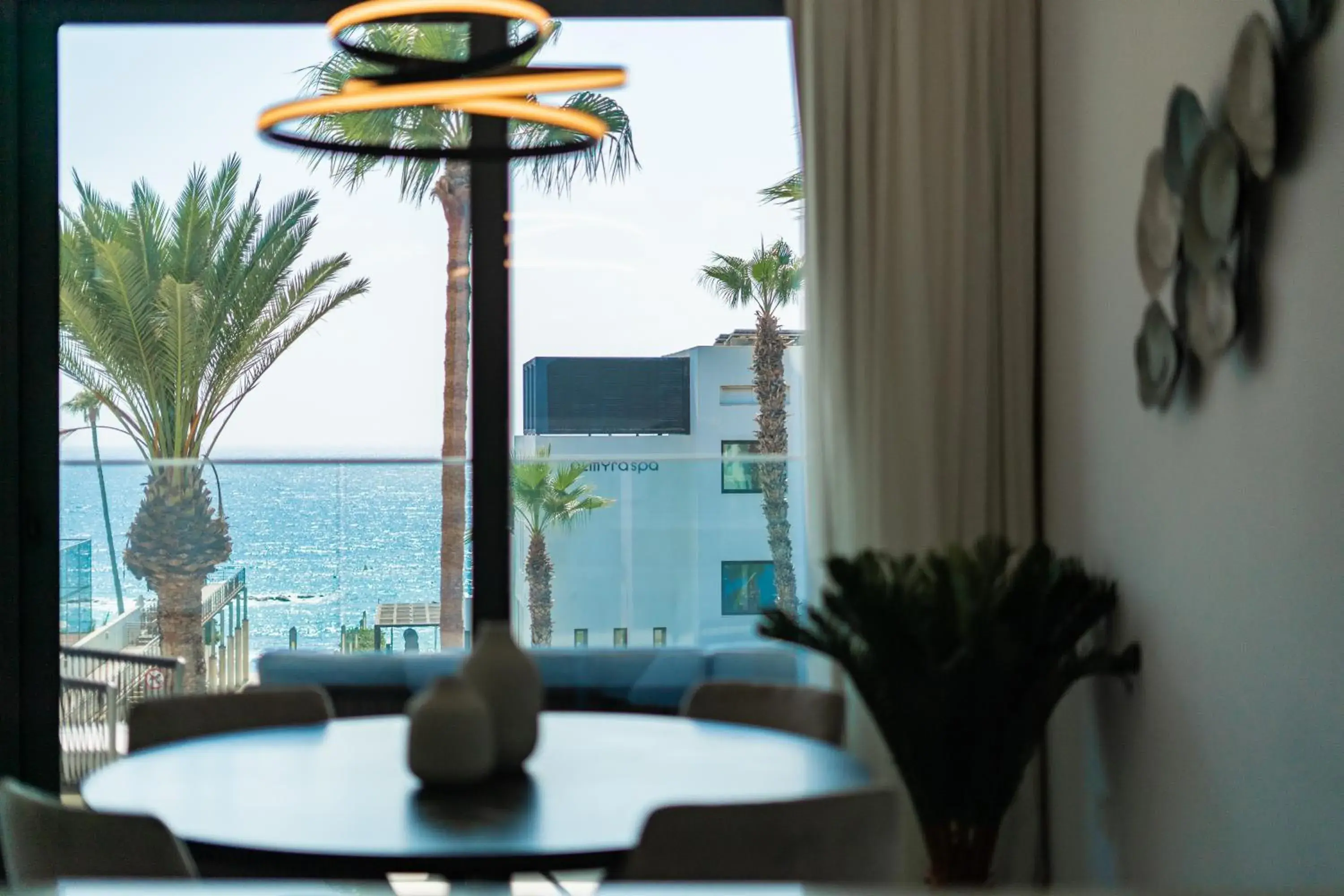 Living room in Waterside Sea View Apartments Living room in Waterside Sea View Apartments