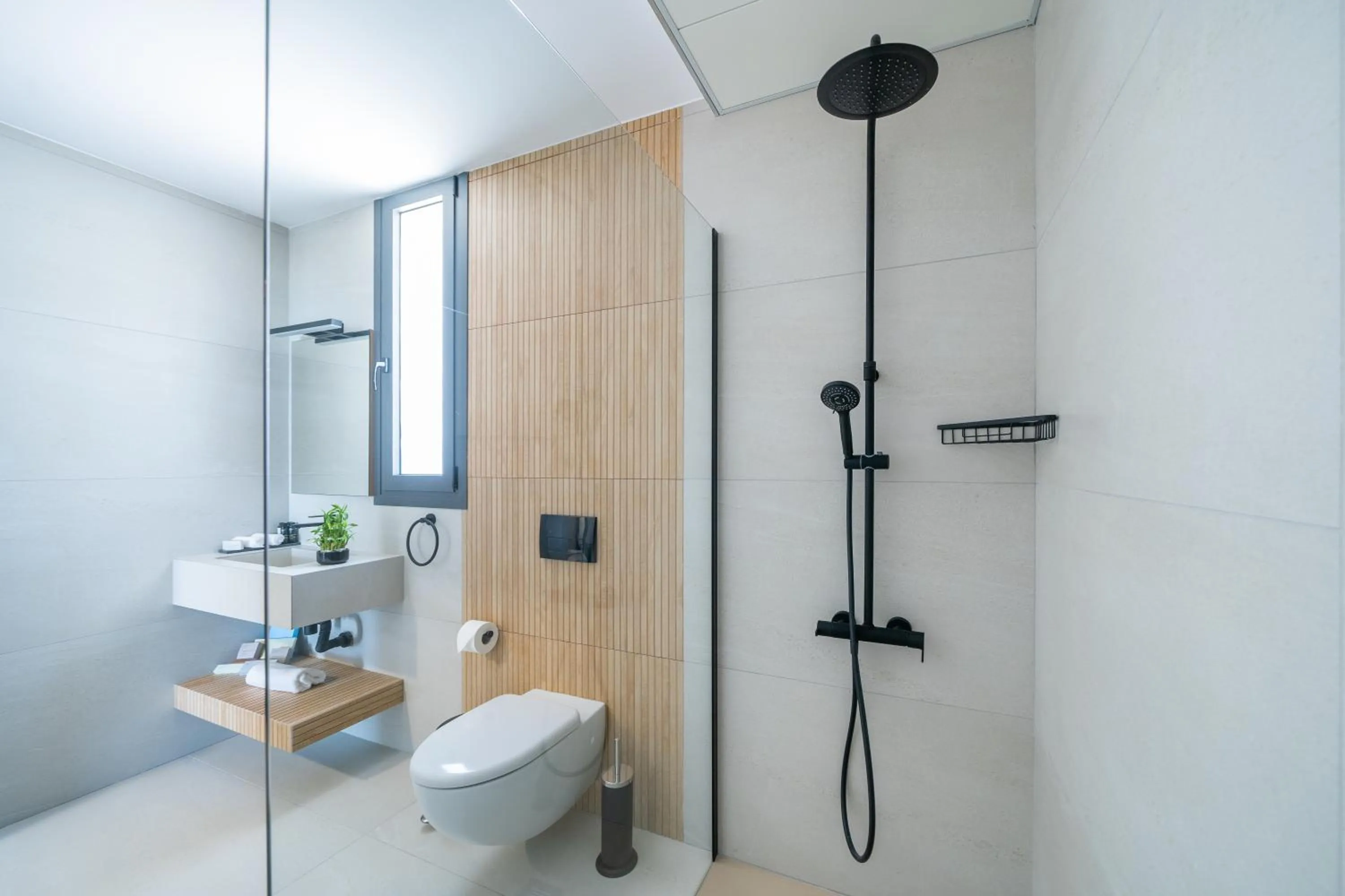 Shower in Waterside Sea View Apartments