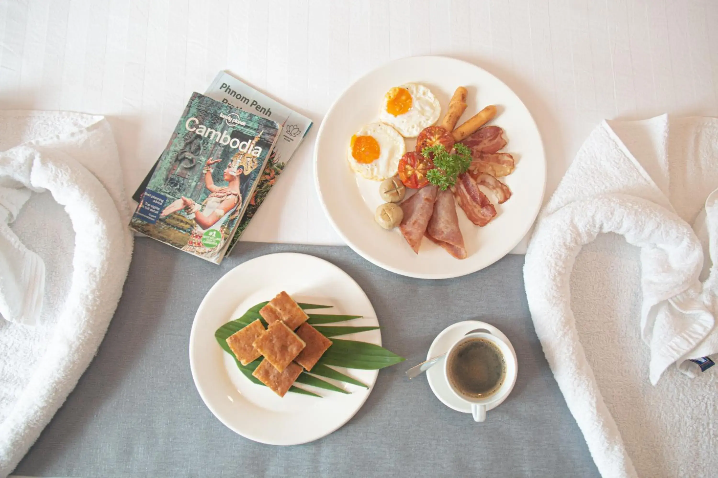 Breakfast in White Corner Hotel Breakfast in White Corner Hotel