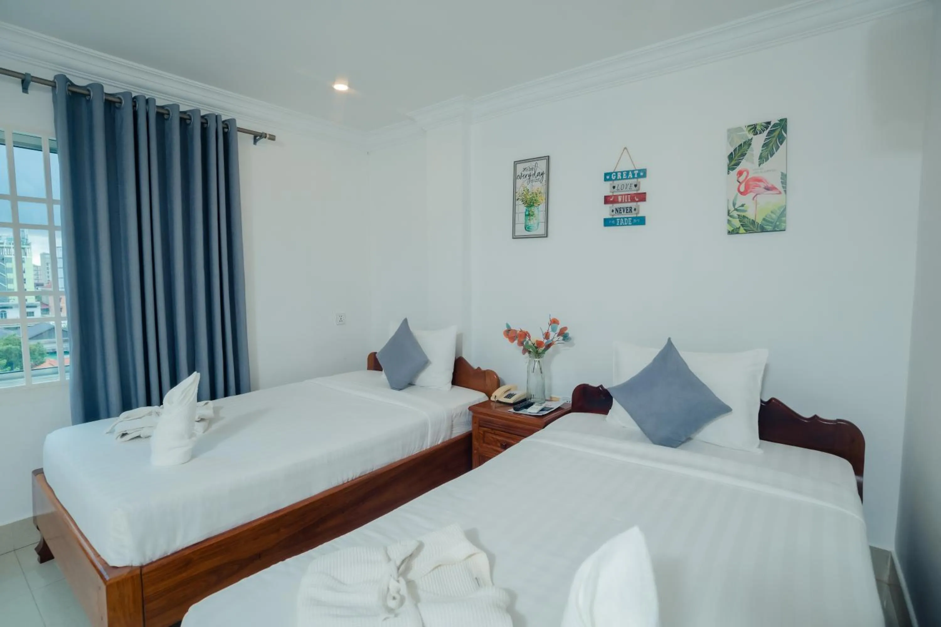 Bed in White Corner Hotel