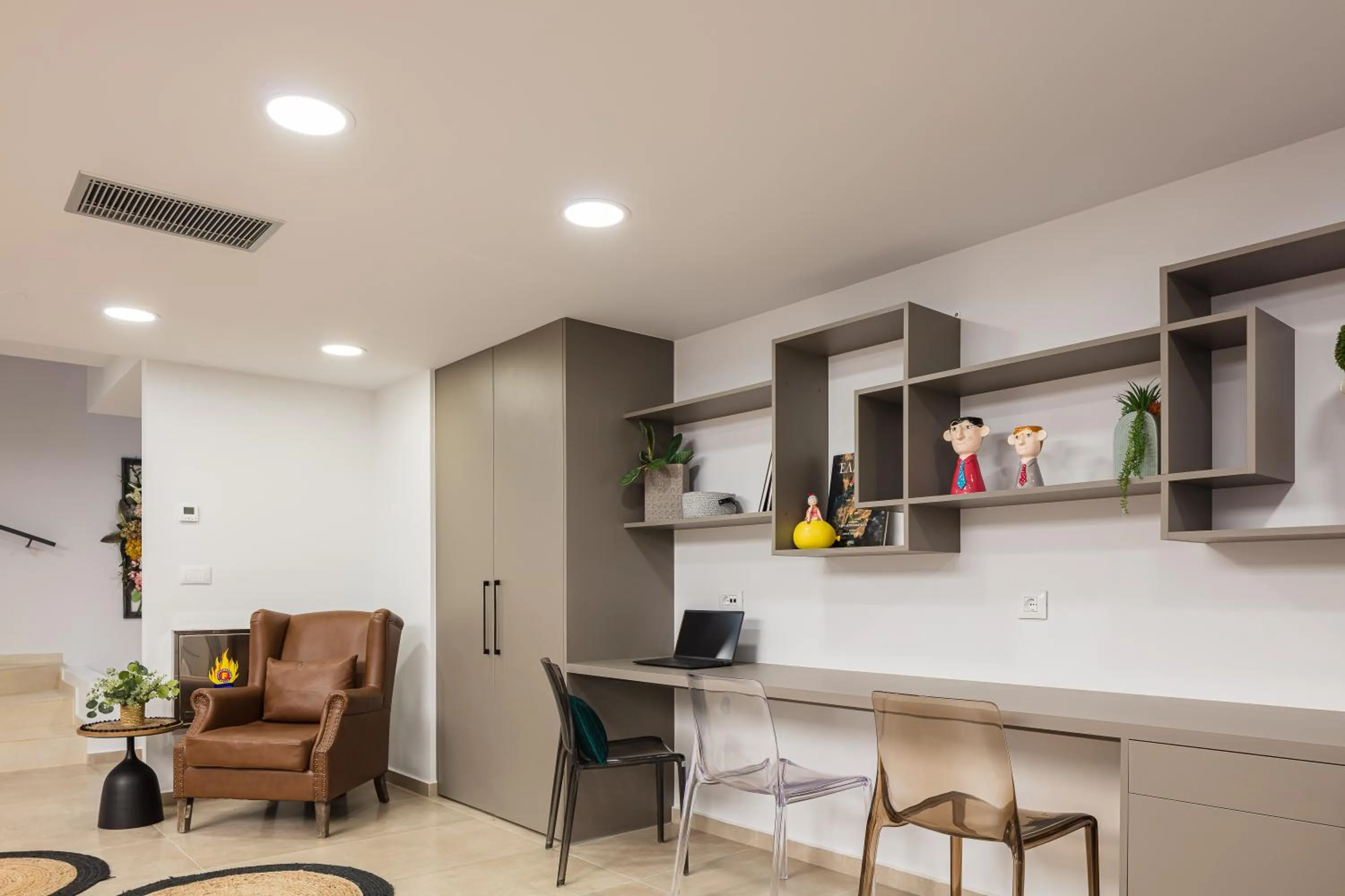 Lines Concept Accommodation