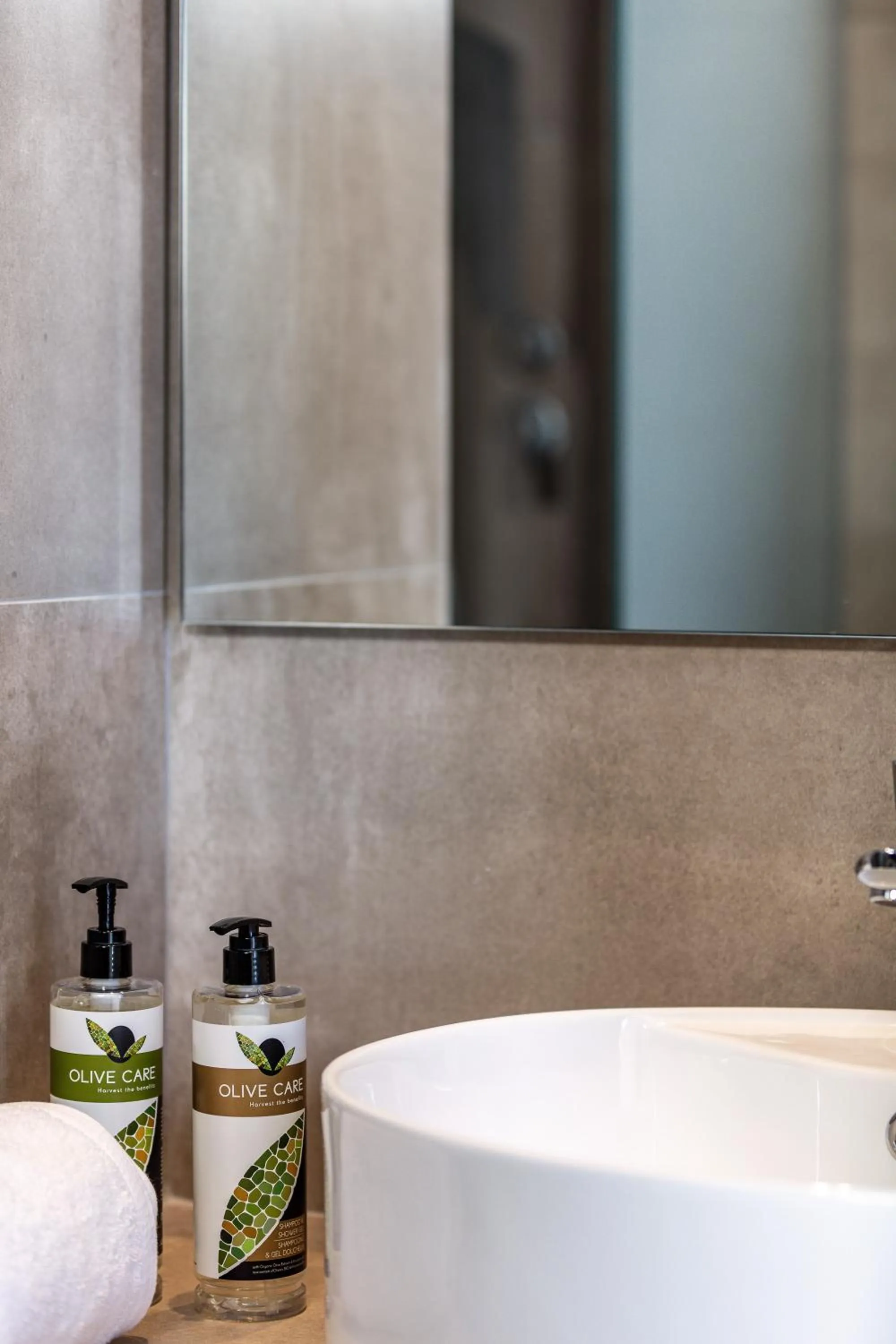 Lines Concept Accommodation